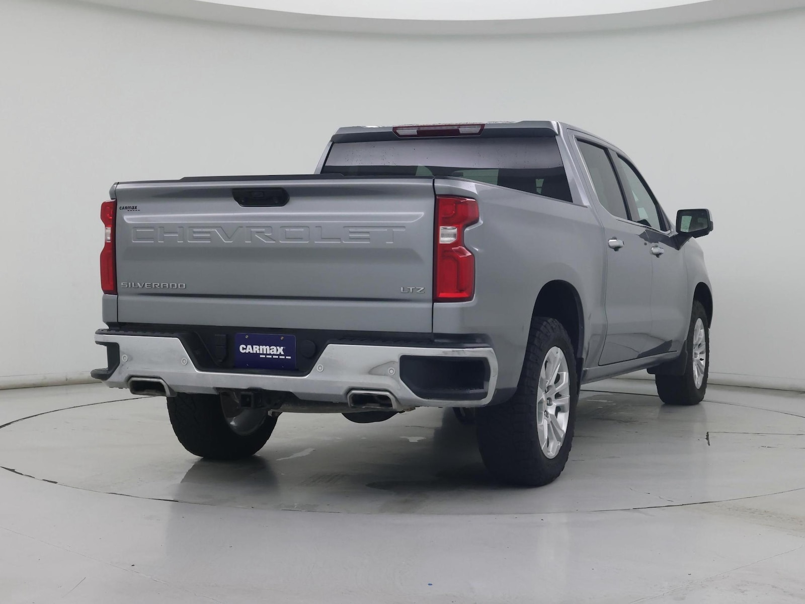 2024 Chevrolet Silverado 1500 LTZ - Photo 9