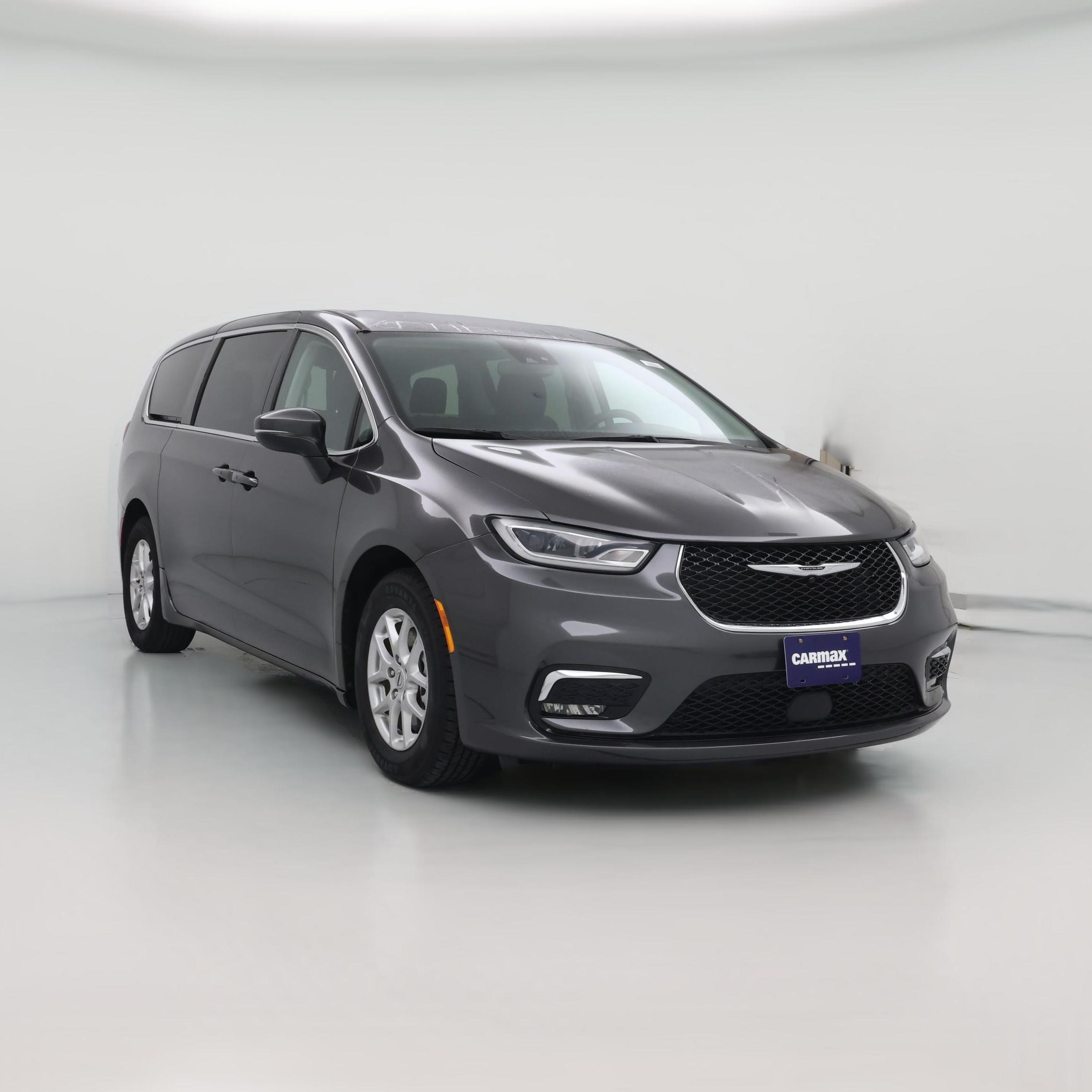 Thumbnail: 2023 Chrysler Pacifica - 1
