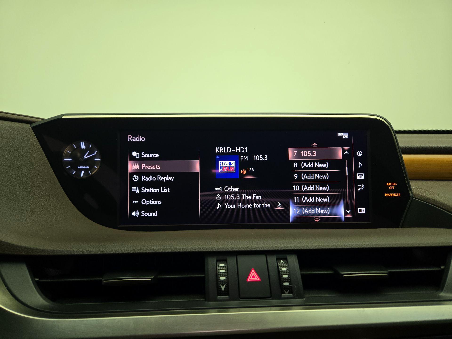 Thumbnail: 2019 Lexus ES - 16