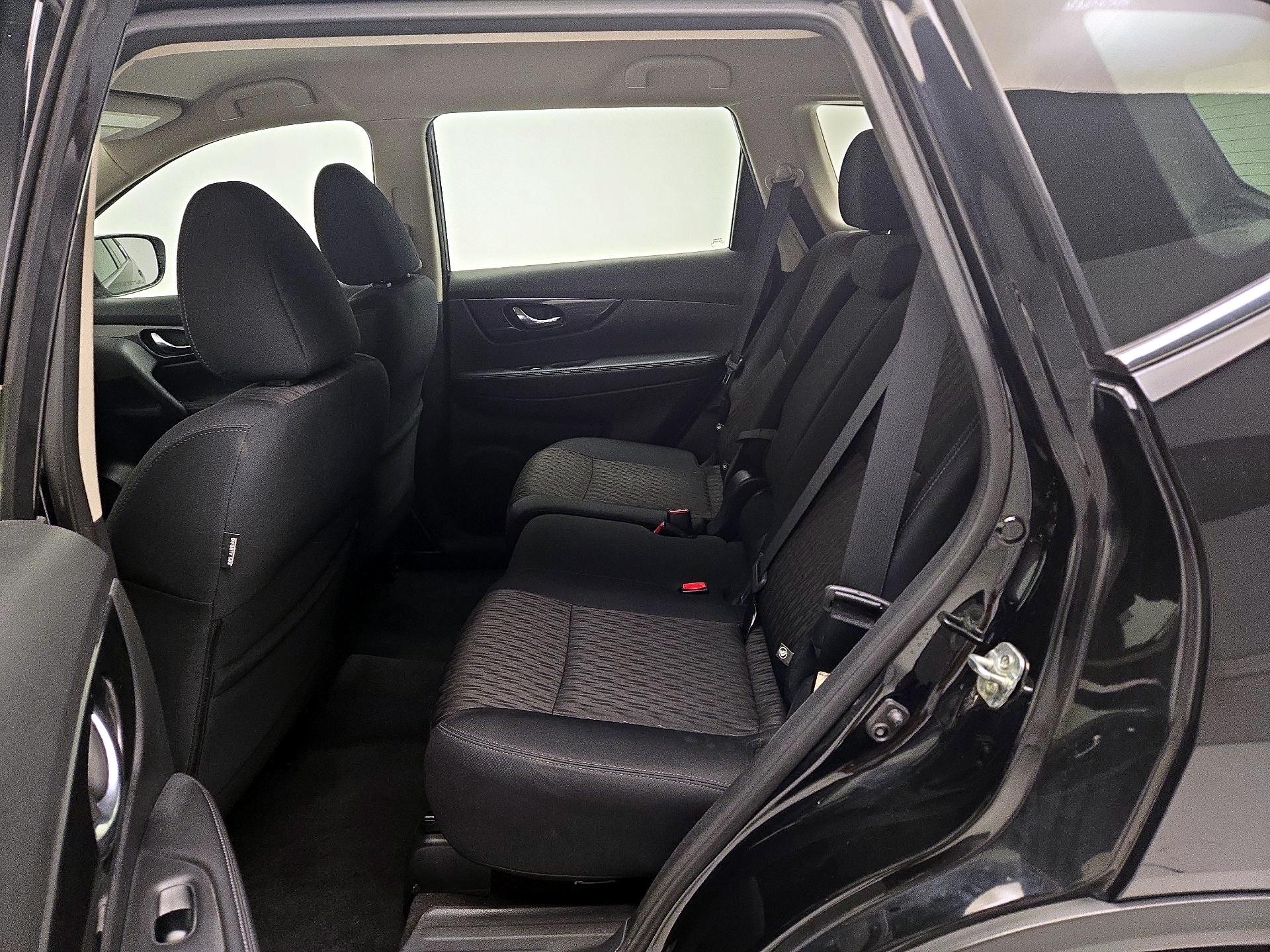Thumbnail: 2018 Nissan Rogue - 19