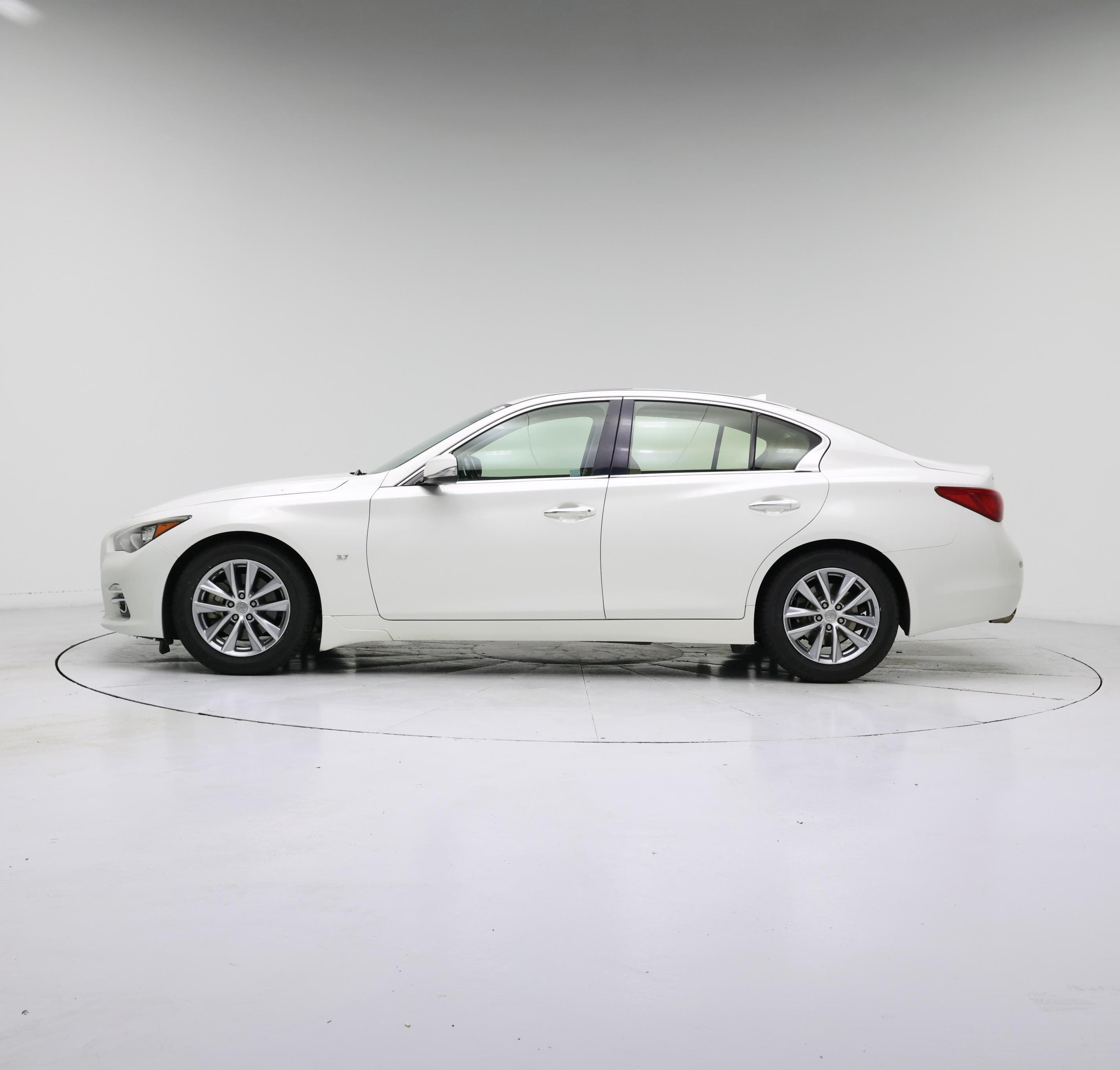 Thumbnail: 2014 INFINITI Q50 - 3