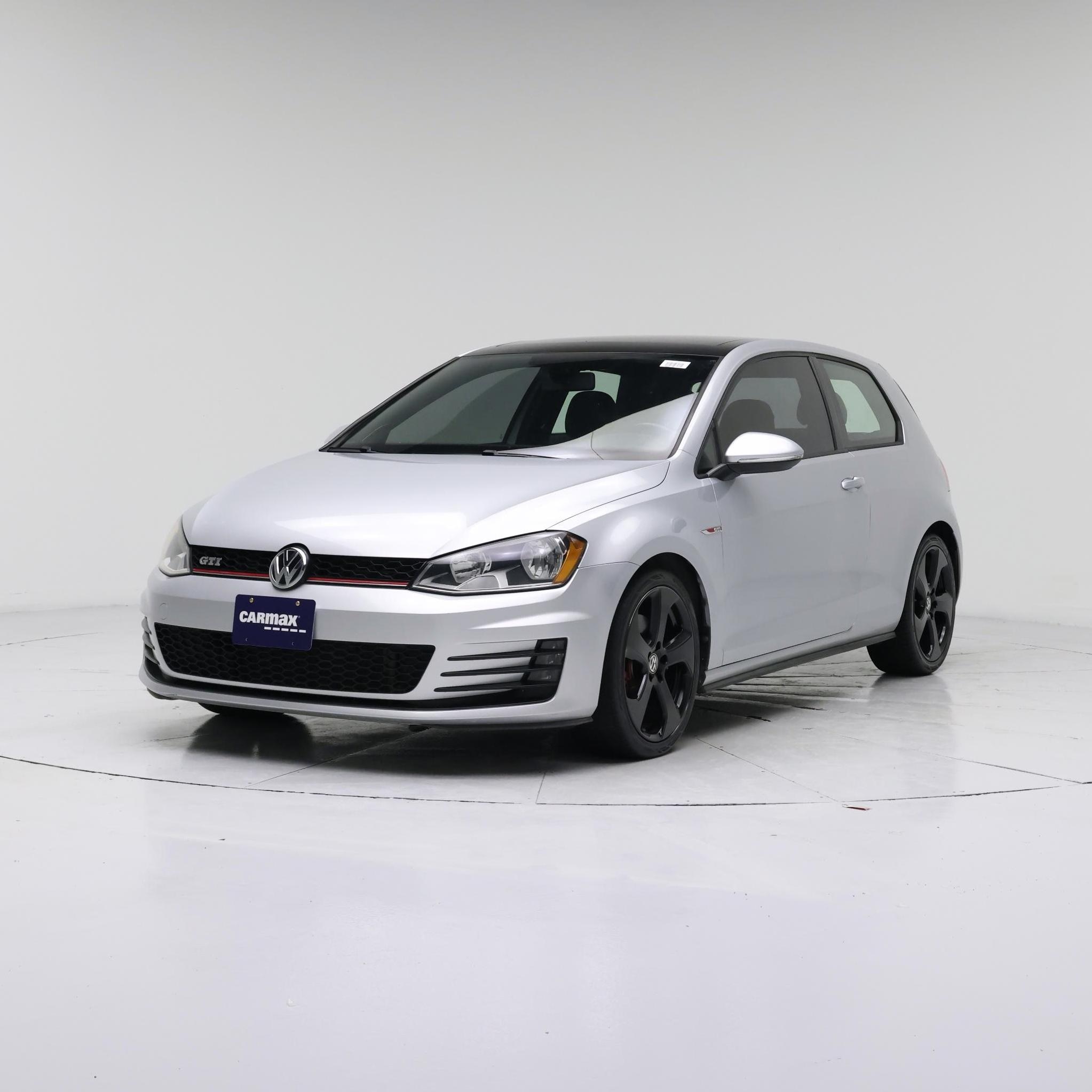 Thumbnail: 2015 Volkswagen Golf - 4