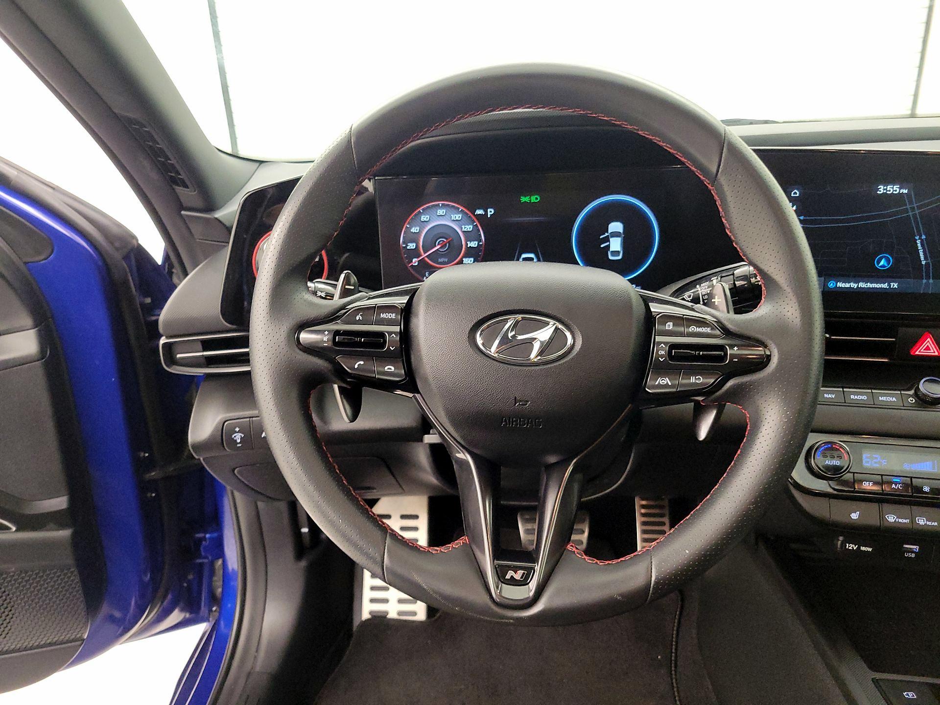 Thumbnail: 2023 Hyundai Elantra - 10