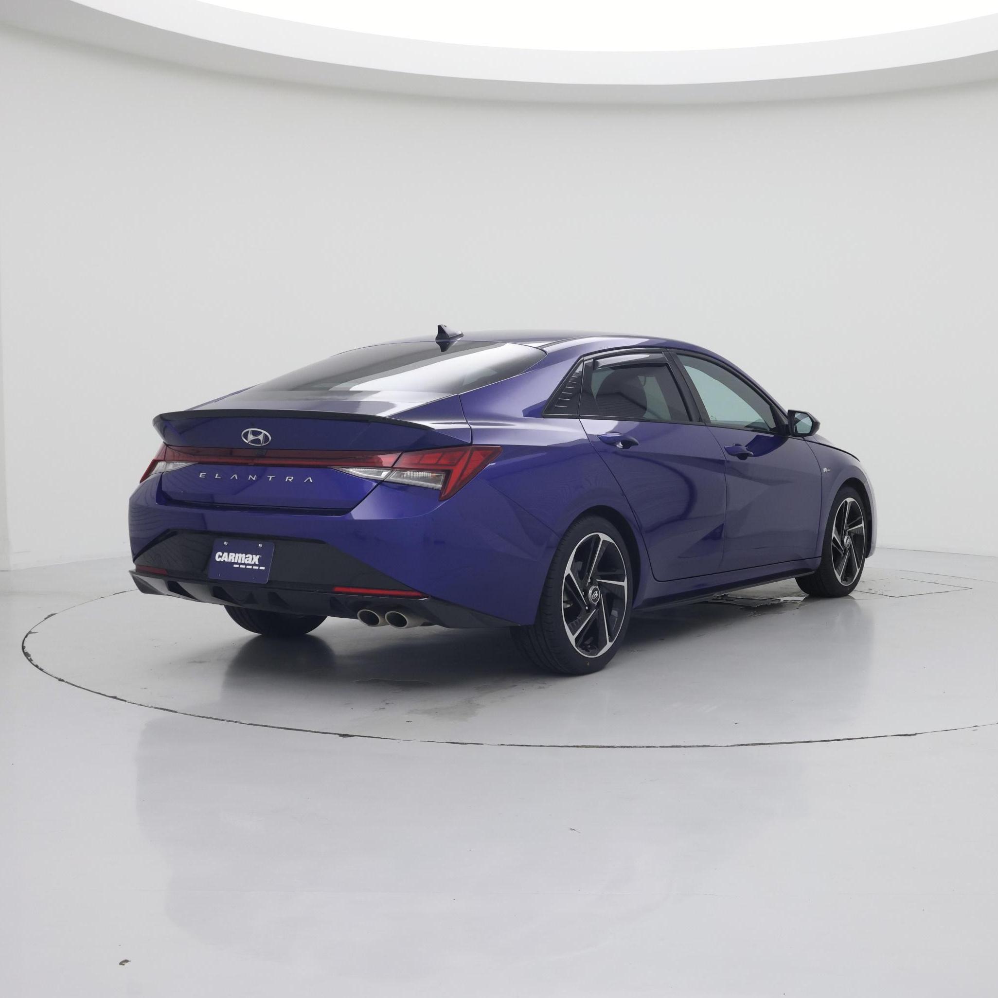 Thumbnail: 2023 Hyundai Elantra - 8