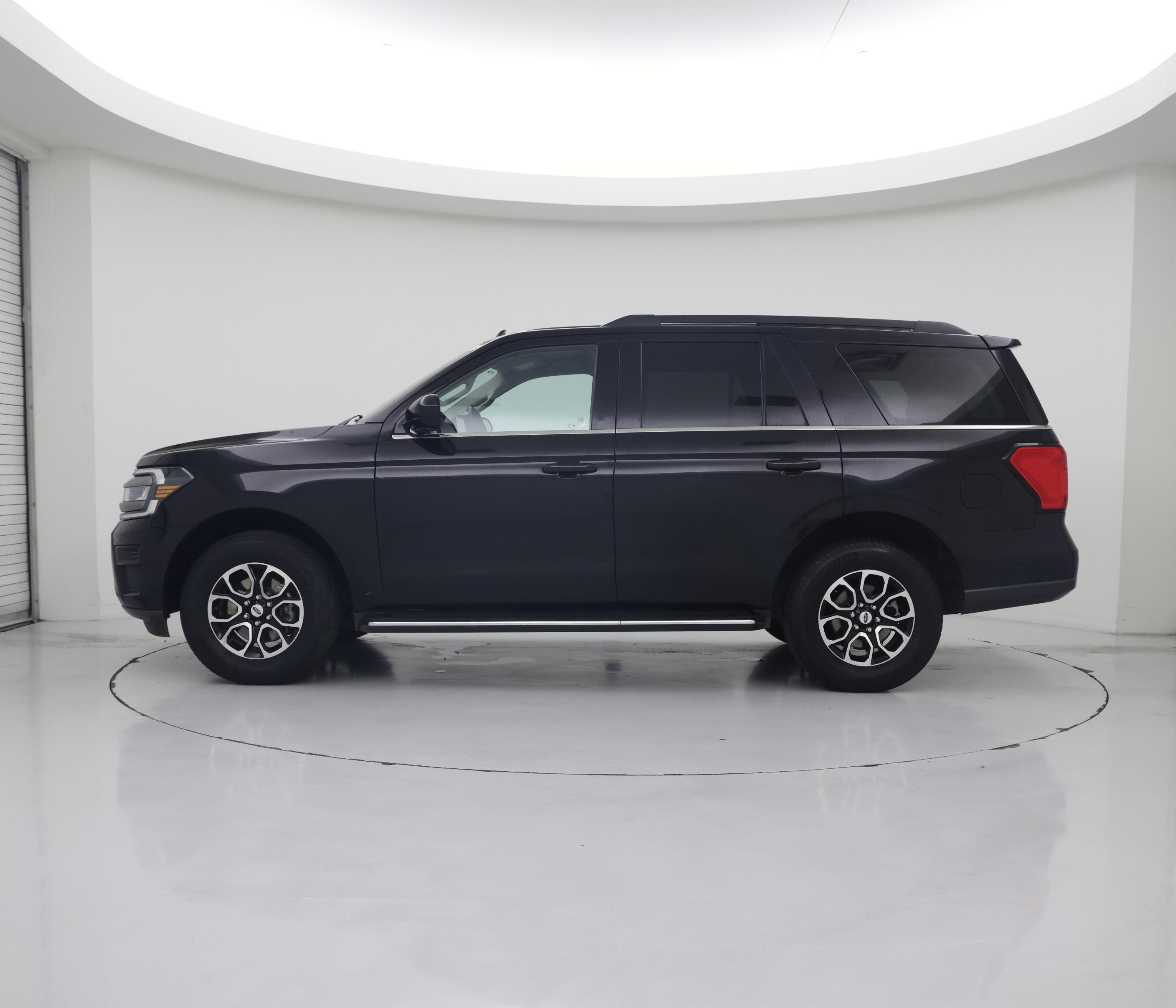 Thumbnail: 2023 Ford Expedition - 3