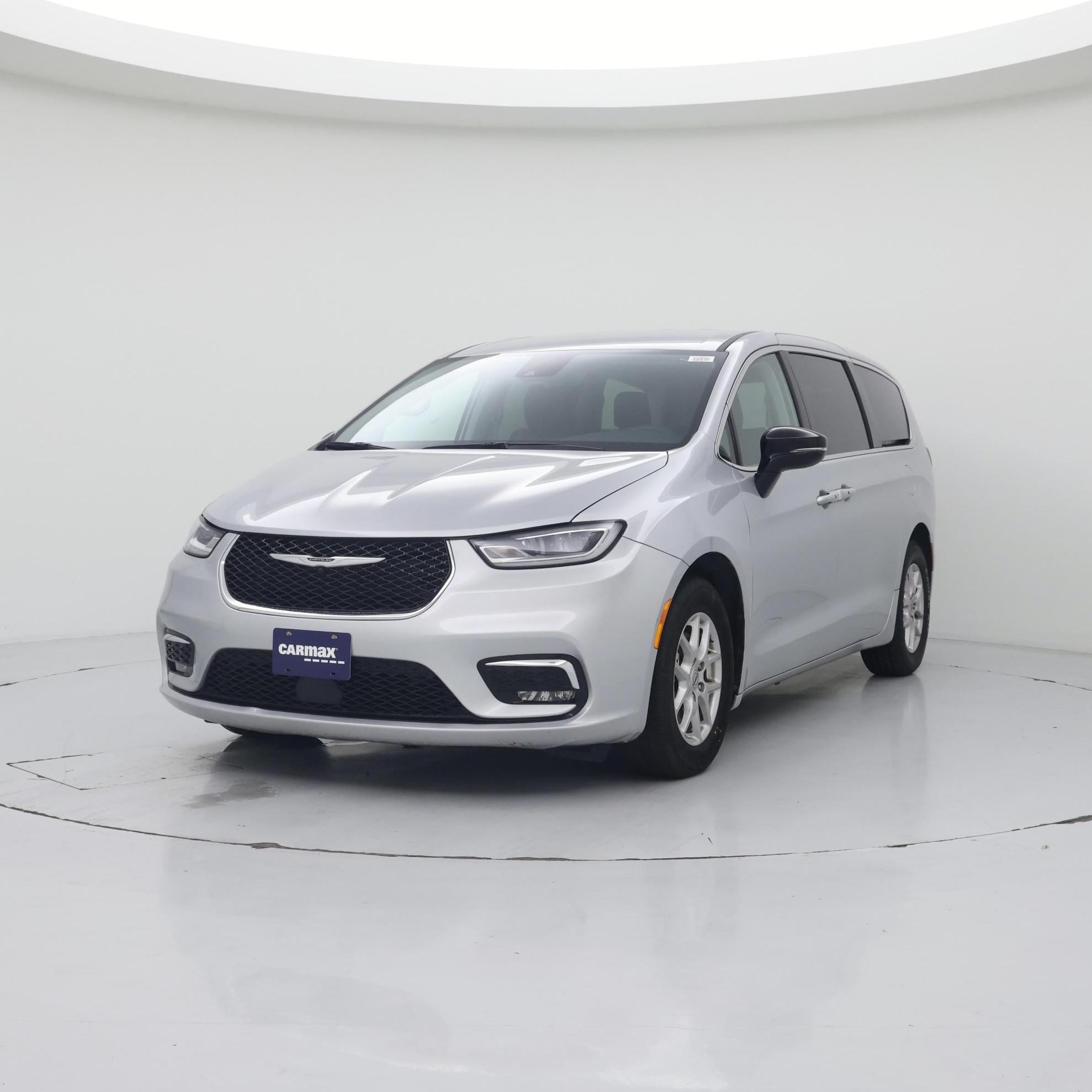 Thumbnail: 2024 Chrysler Pacifica - 4