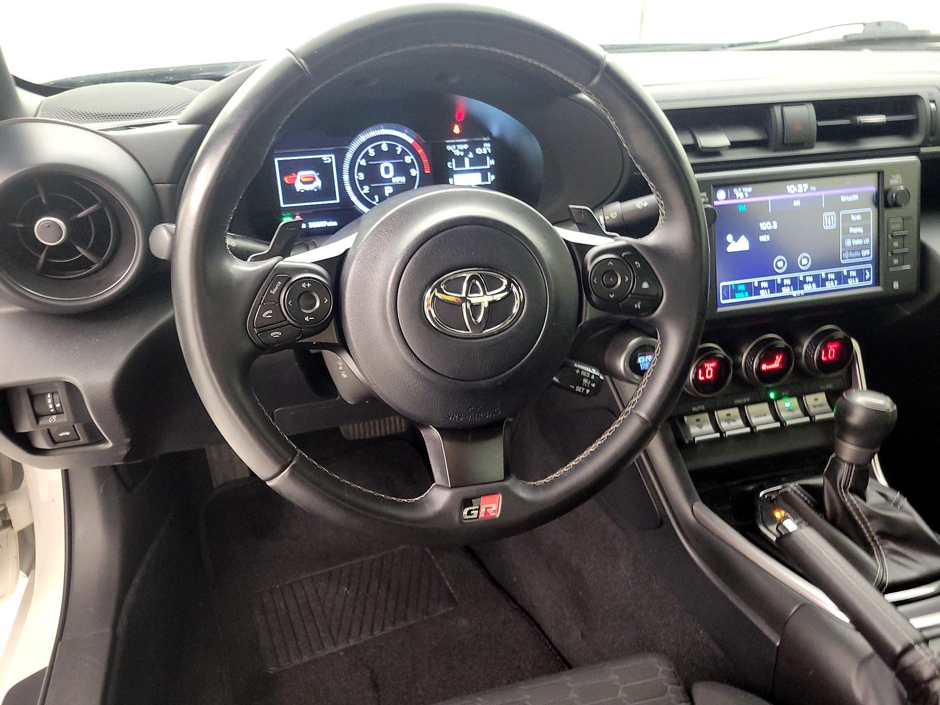 Thumbnail: 2023 Toyota GR86 - 10