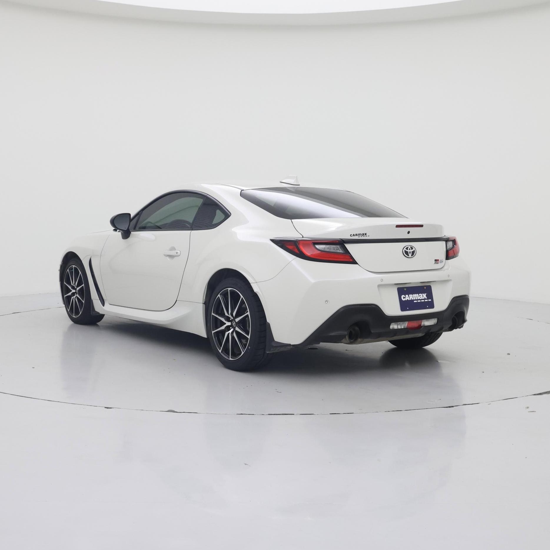 Thumbnail: 2023 Toyota GR86 - 2