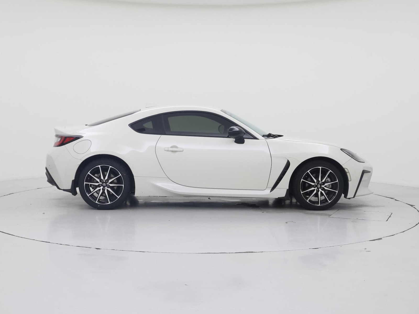 2023 Toyota GR86 Base - Photo 8