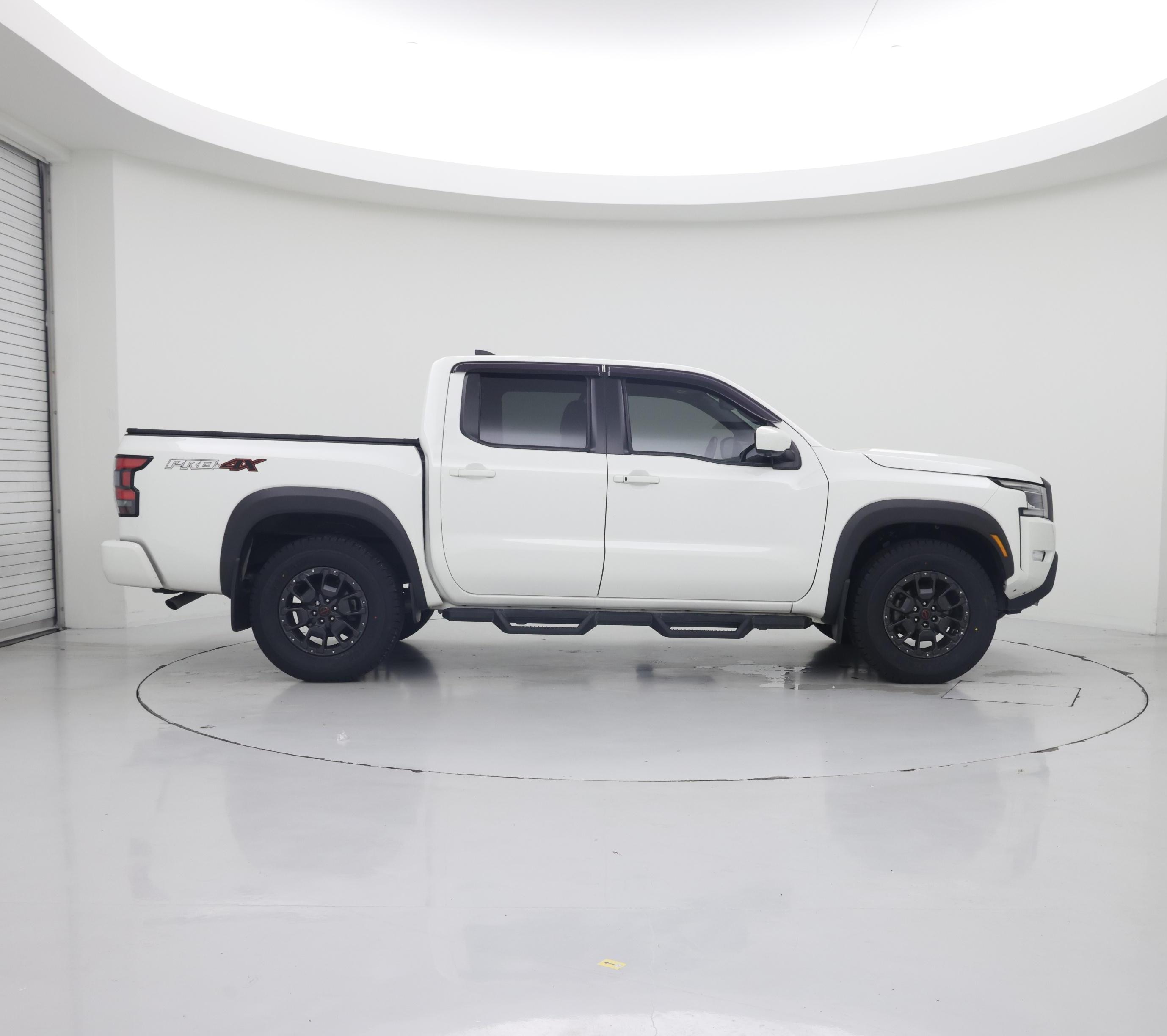 Thumbnail: 2022 Nissan Frontier - 7