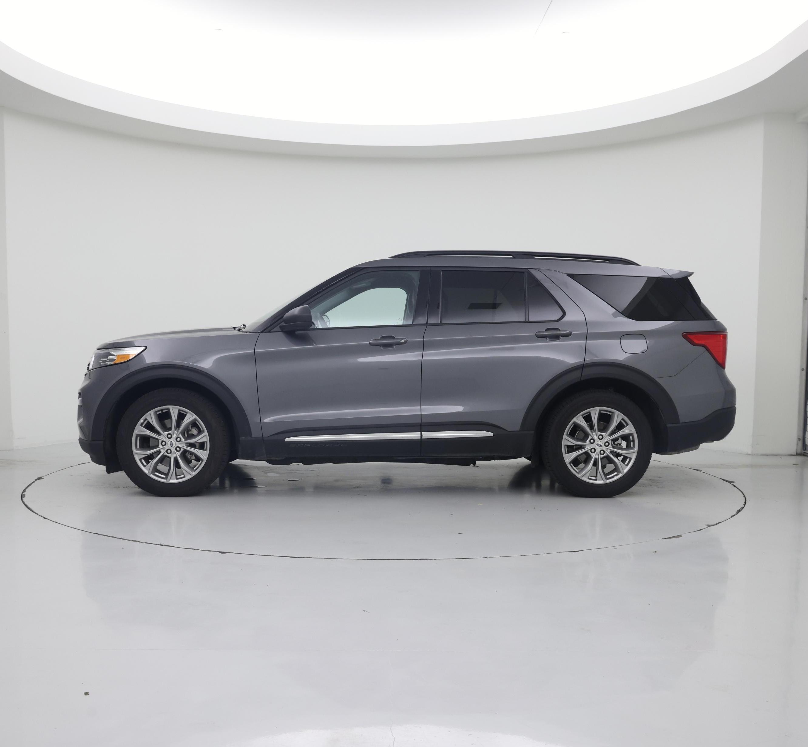 Thumbnail: 2023 Ford Explorer - 3