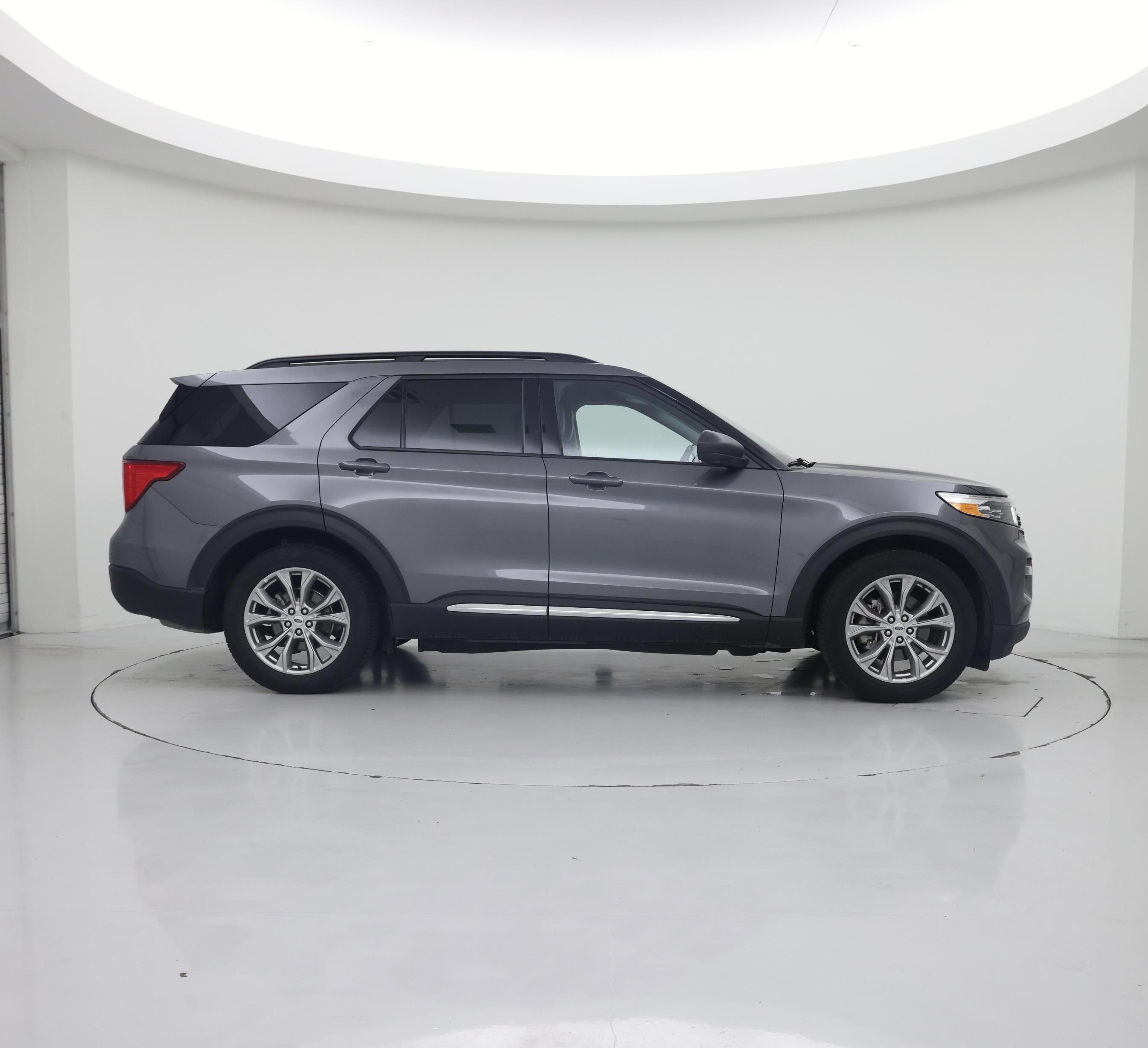 Thumbnail: 2023 Ford Explorer - 7