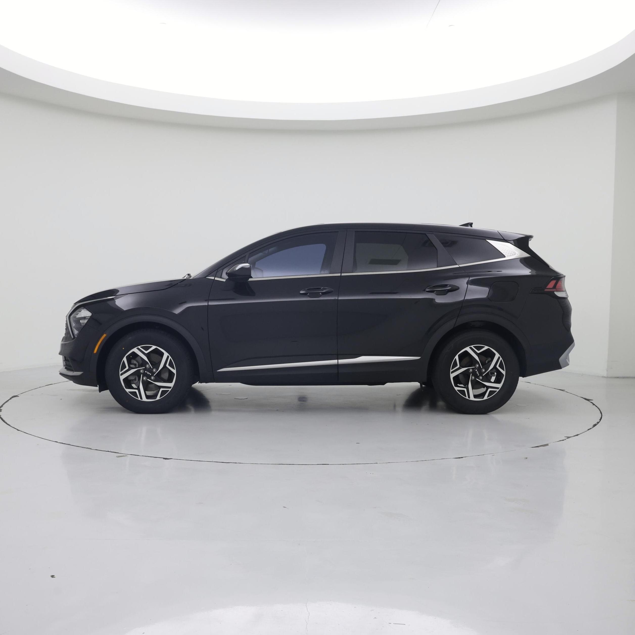 Thumbnail: 2023 Kia Sportage - 3
