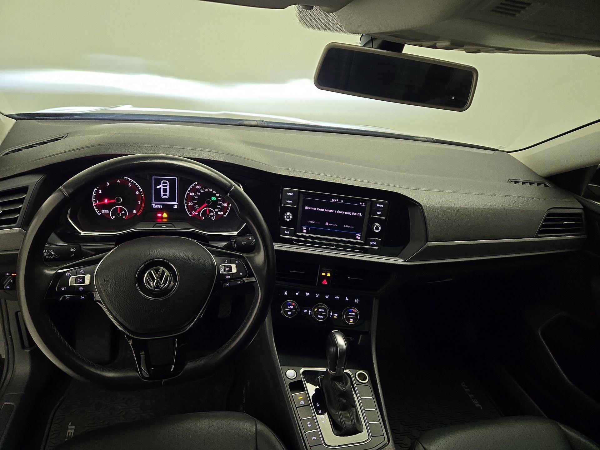 Thumbnail: 2019 Volkswagen Jetta - 9