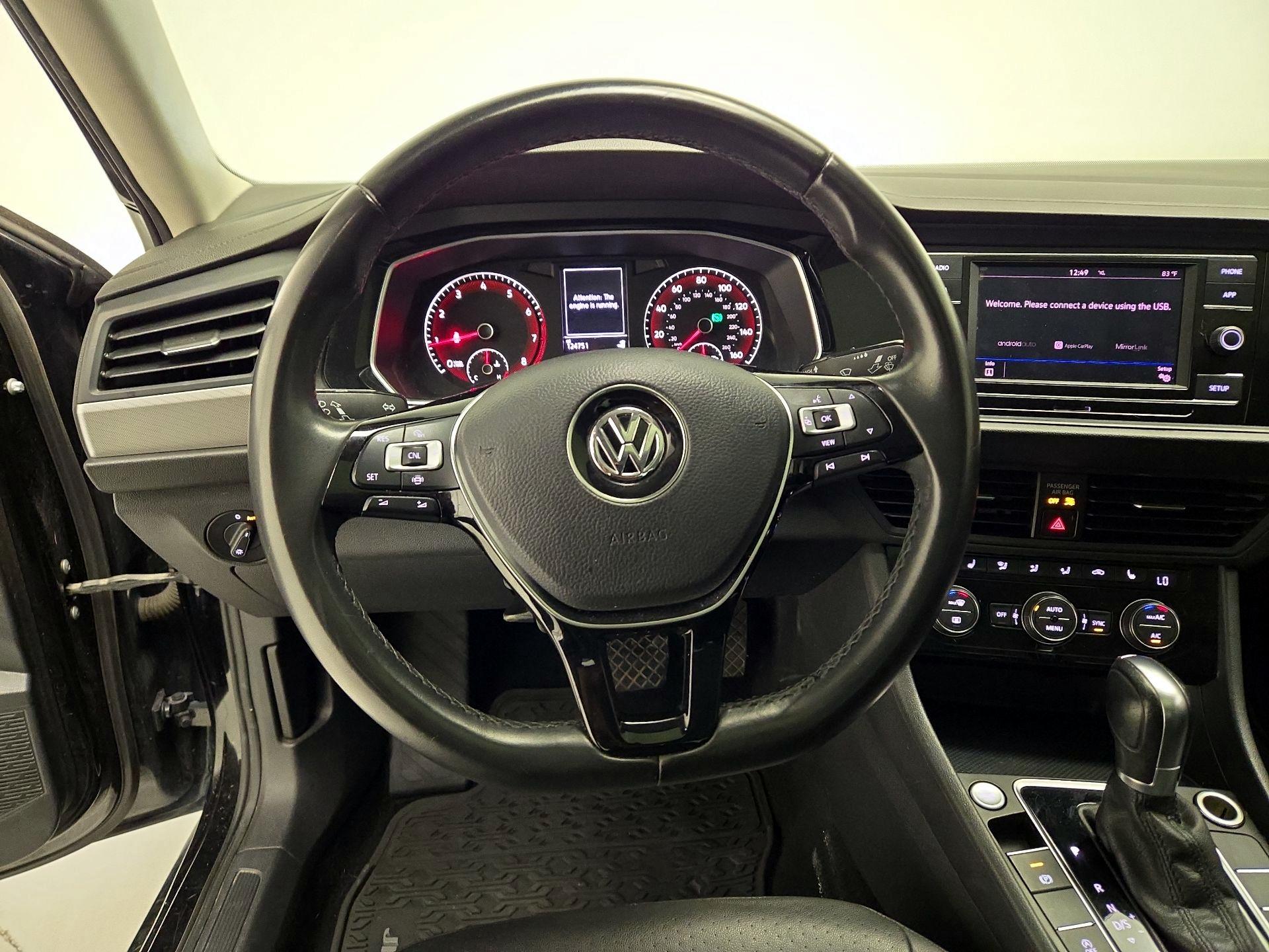 Thumbnail: 2019 Volkswagen Jetta - 10