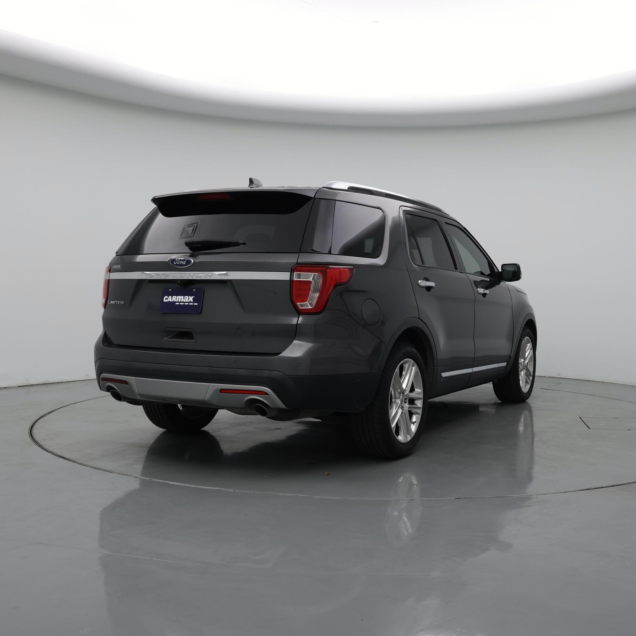 Thumbnail: 2016 Ford Explorer - 8