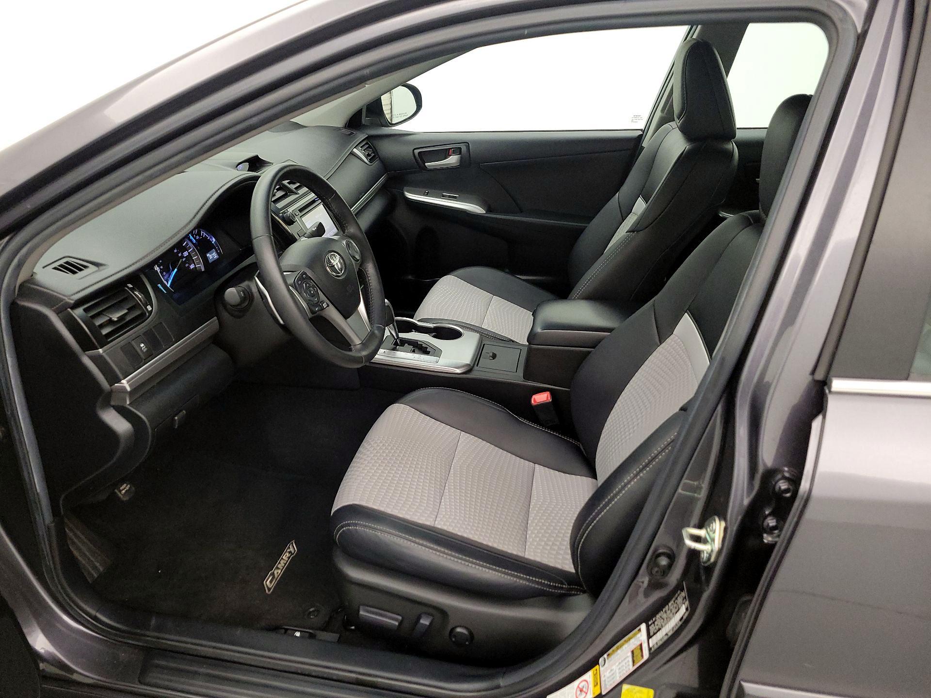 Thumbnail: 2014 Toyota Camry - 11