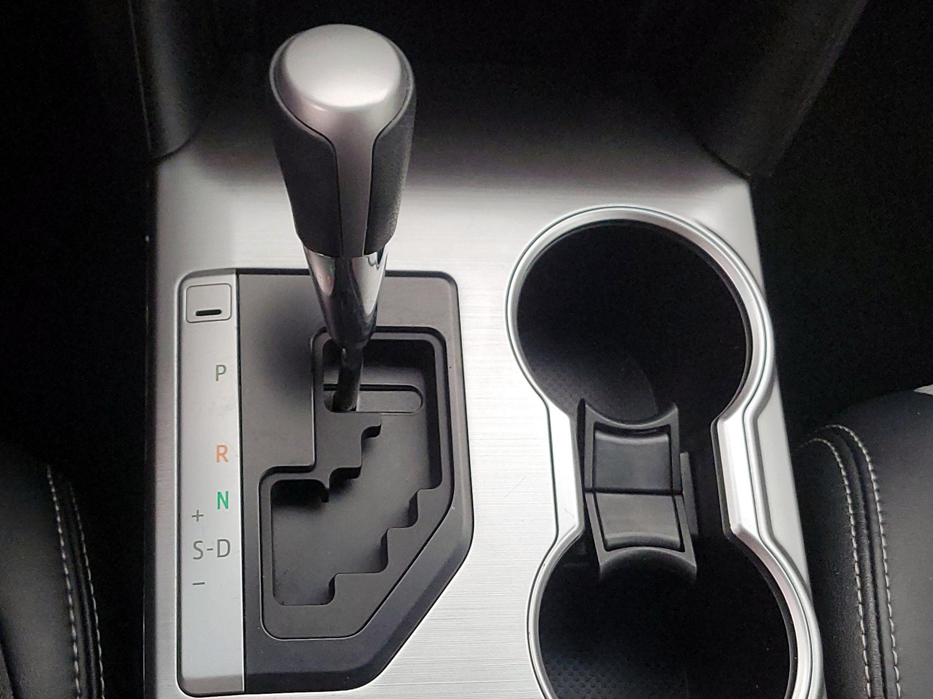 Thumbnail: 2014 Toyota Camry - 17