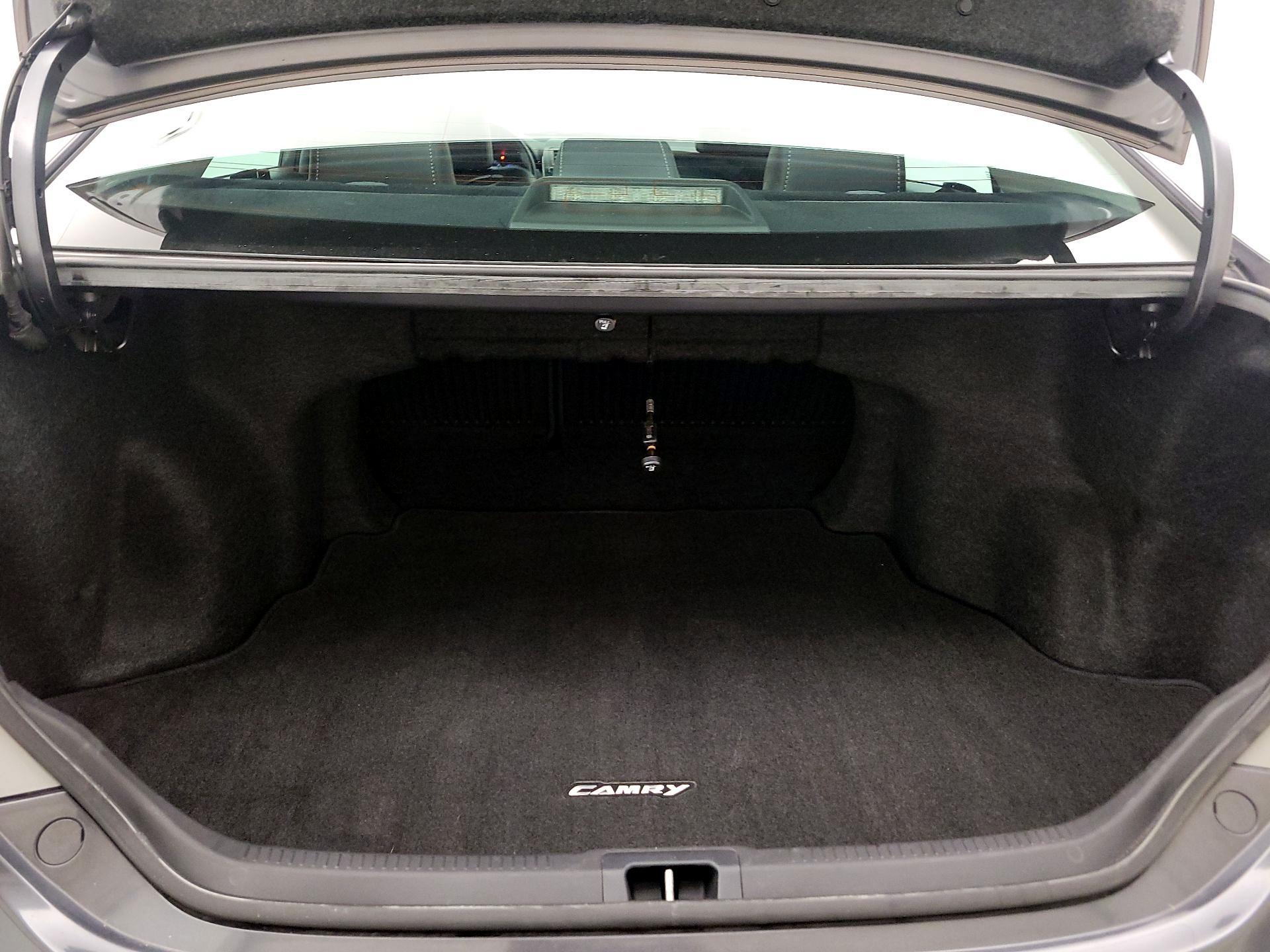 Thumbnail: 2014 Toyota Camry - 20