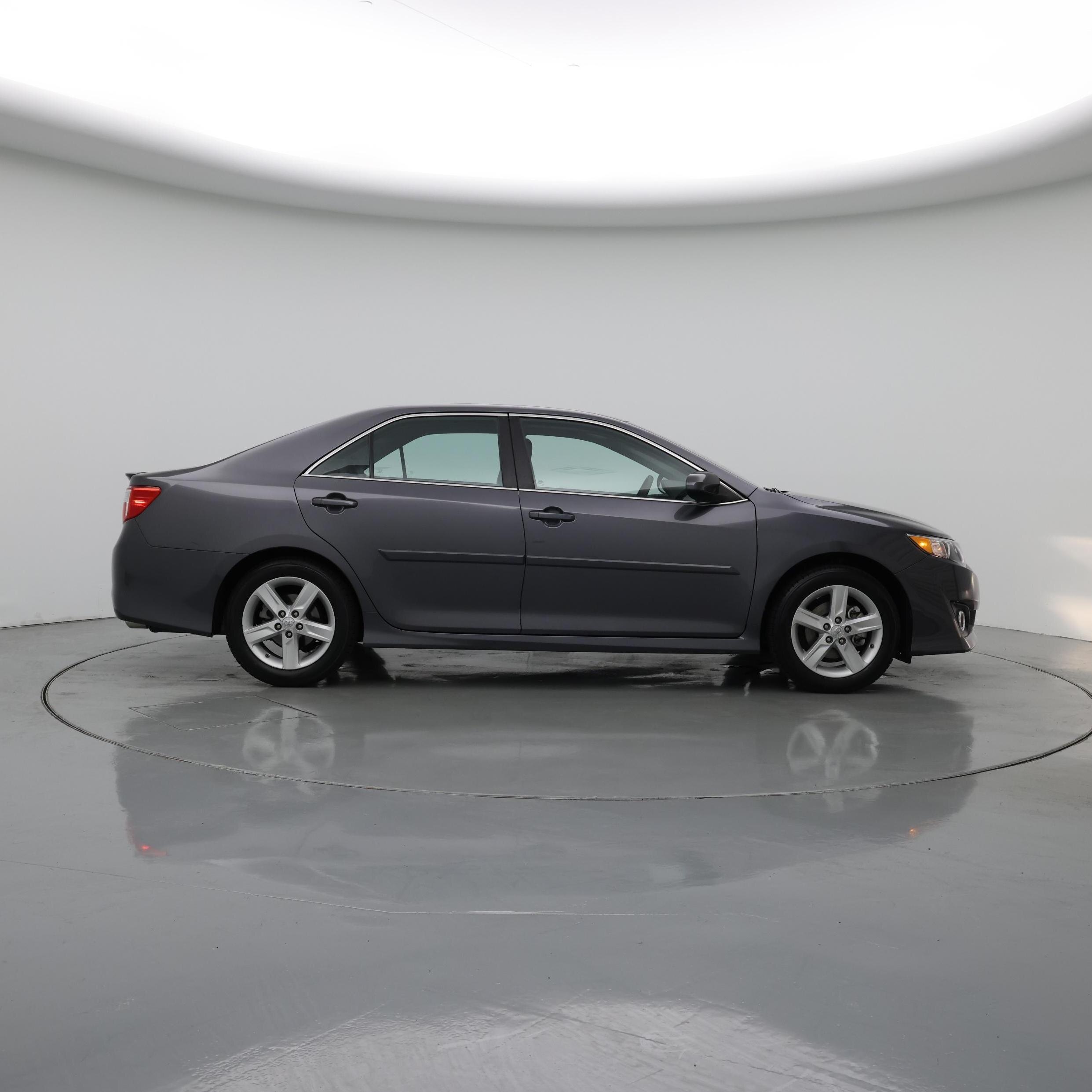 Thumbnail: 2014 Toyota Camry - 7