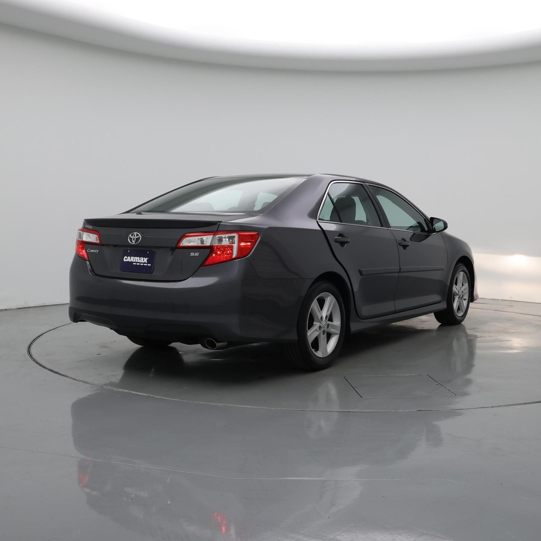 Thumbnail: 2014 Toyota Camry - 8