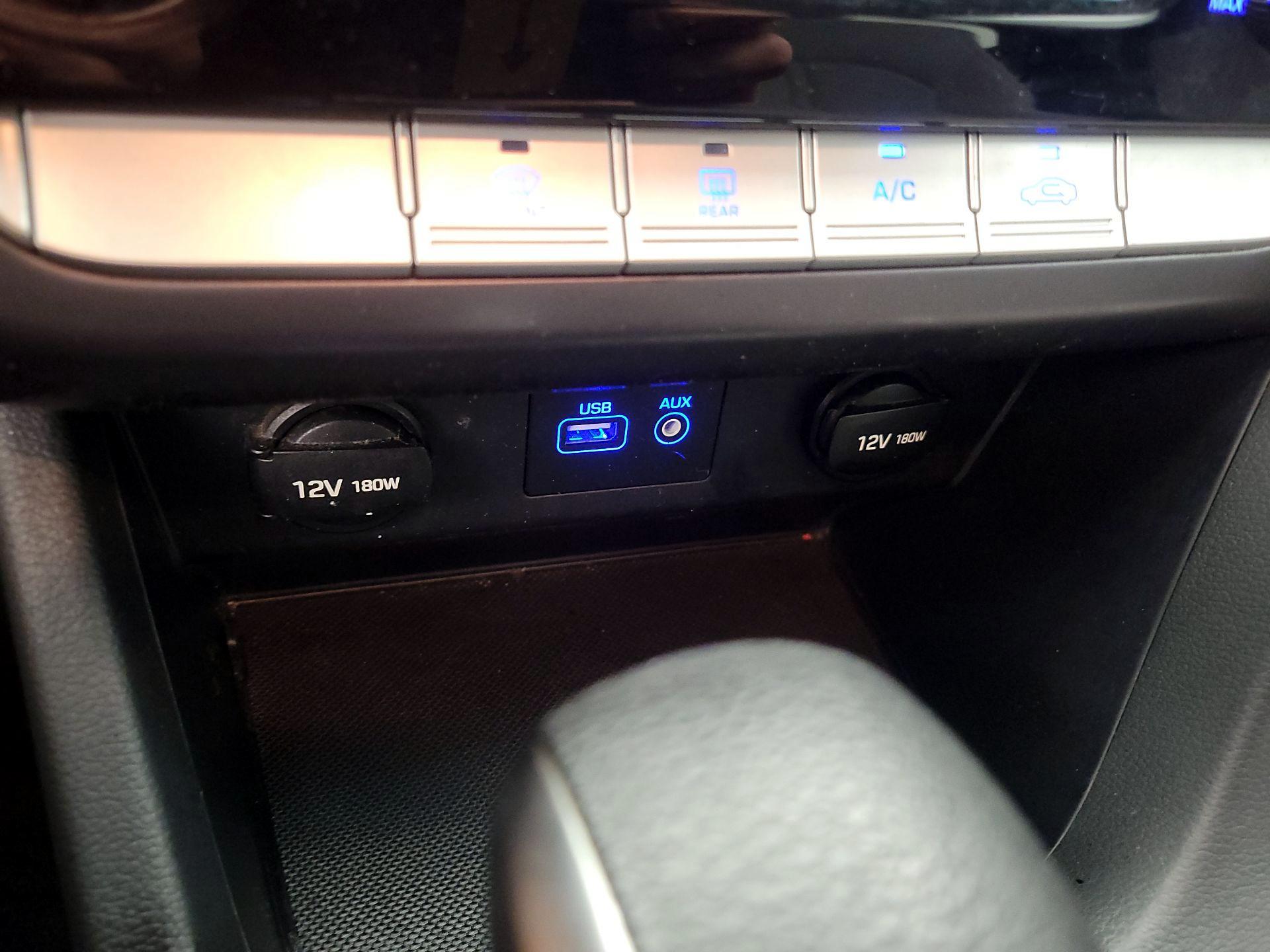 Thumbnail: 2018 Hyundai Sonata - 18