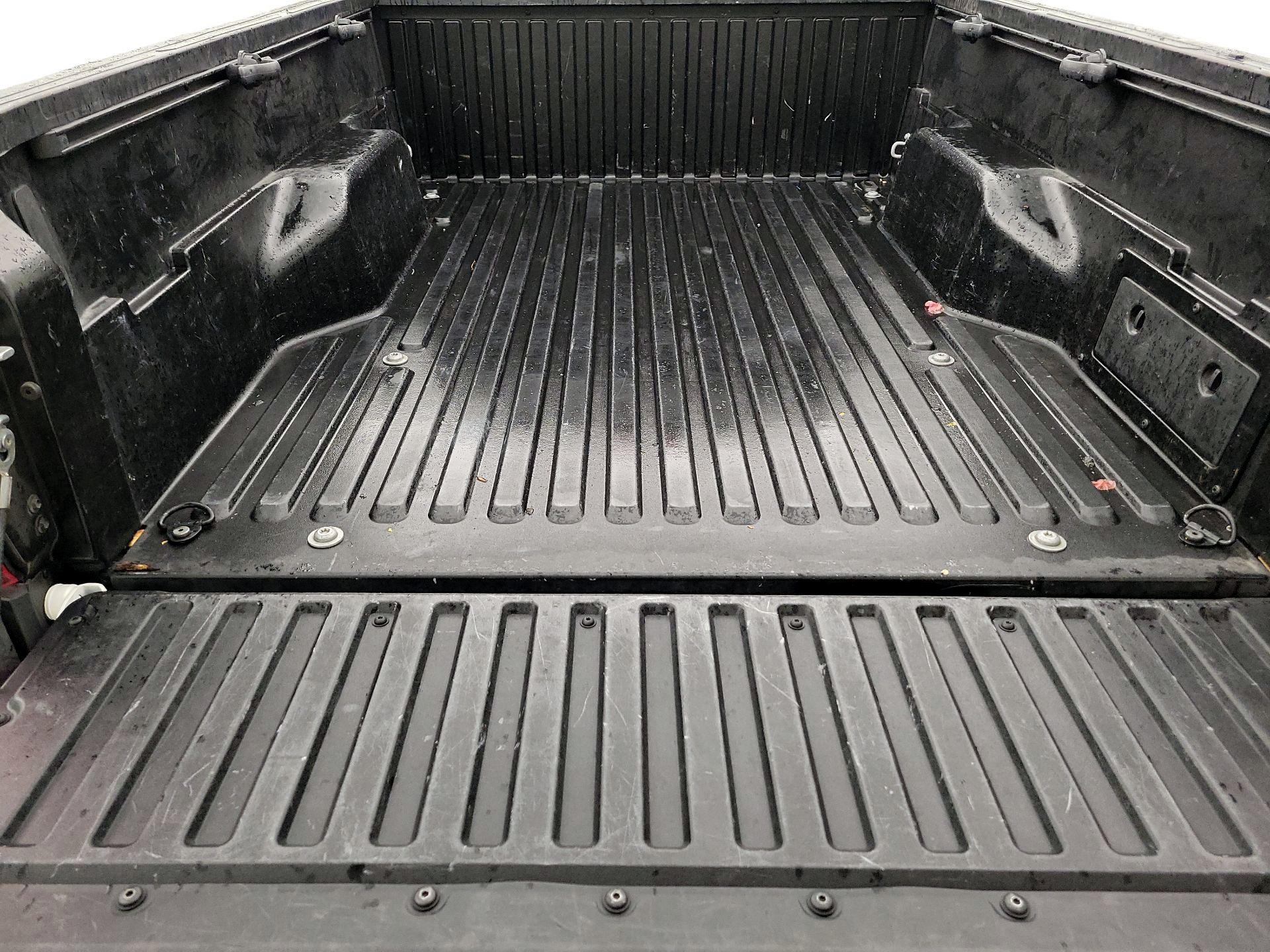 Thumbnail: 2023 Toyota Tacoma - 20