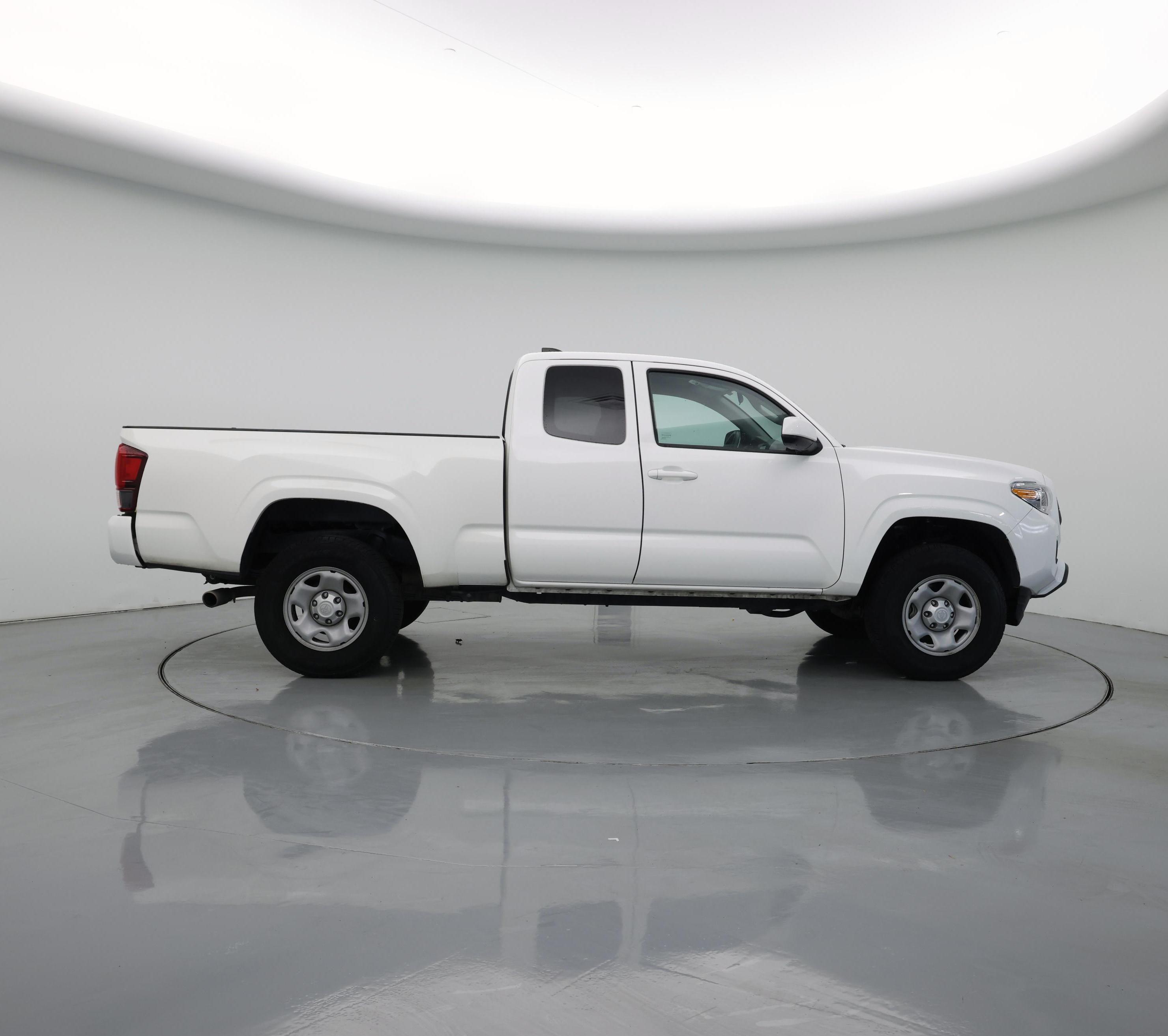 Thumbnail: 2023 Toyota Tacoma - 7