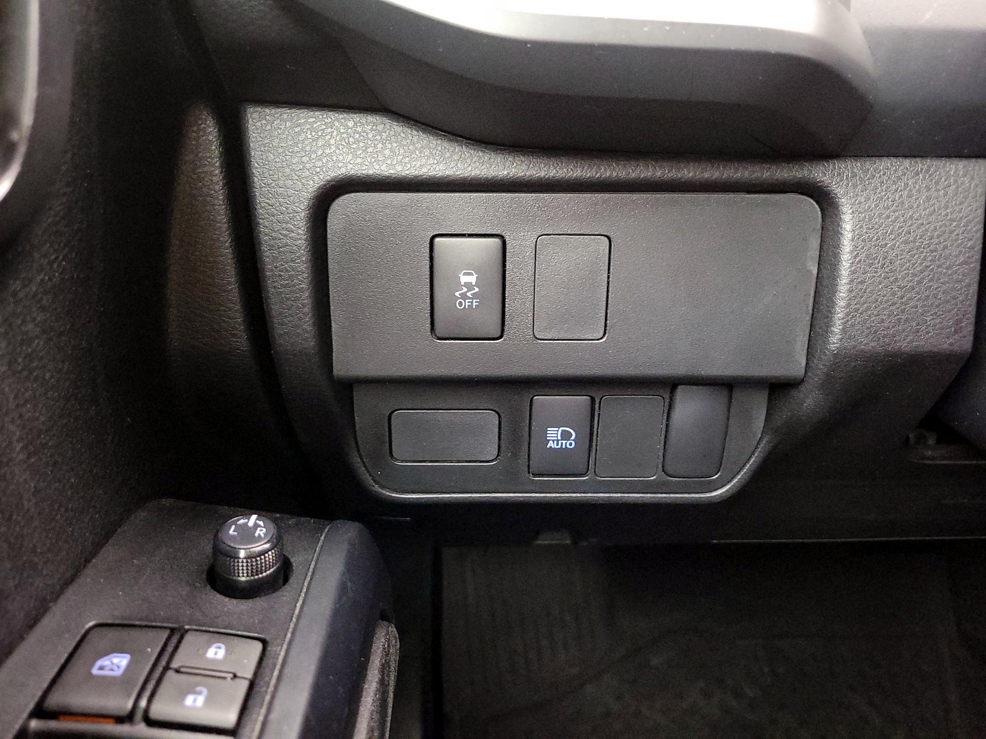 Thumbnail: 2023 Toyota Tacoma - 13