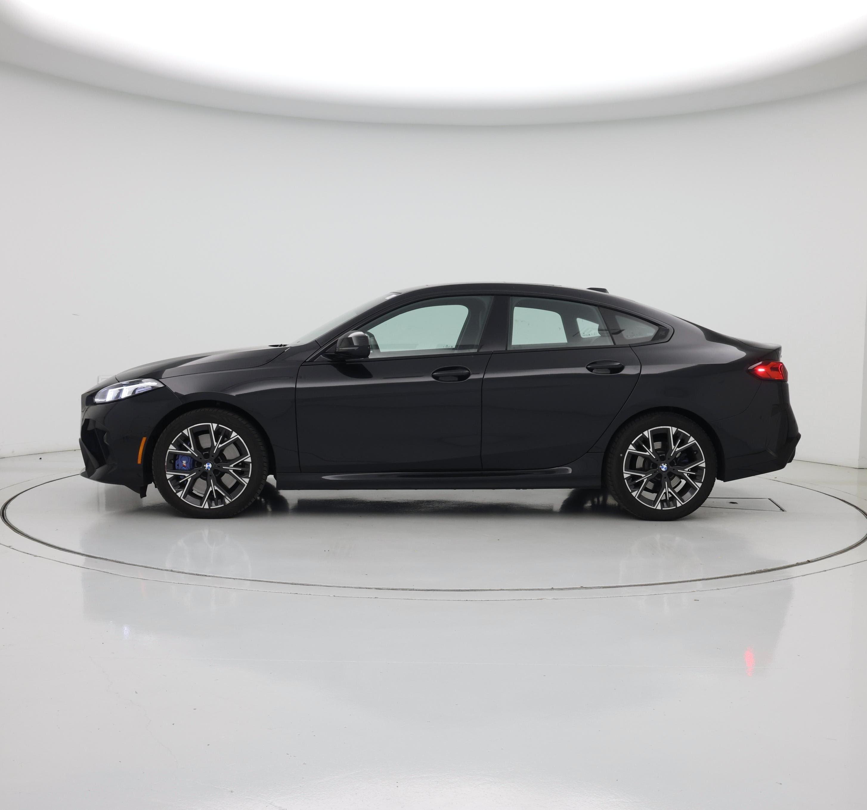Thumbnail: 2025 BMW 2 Series - 3