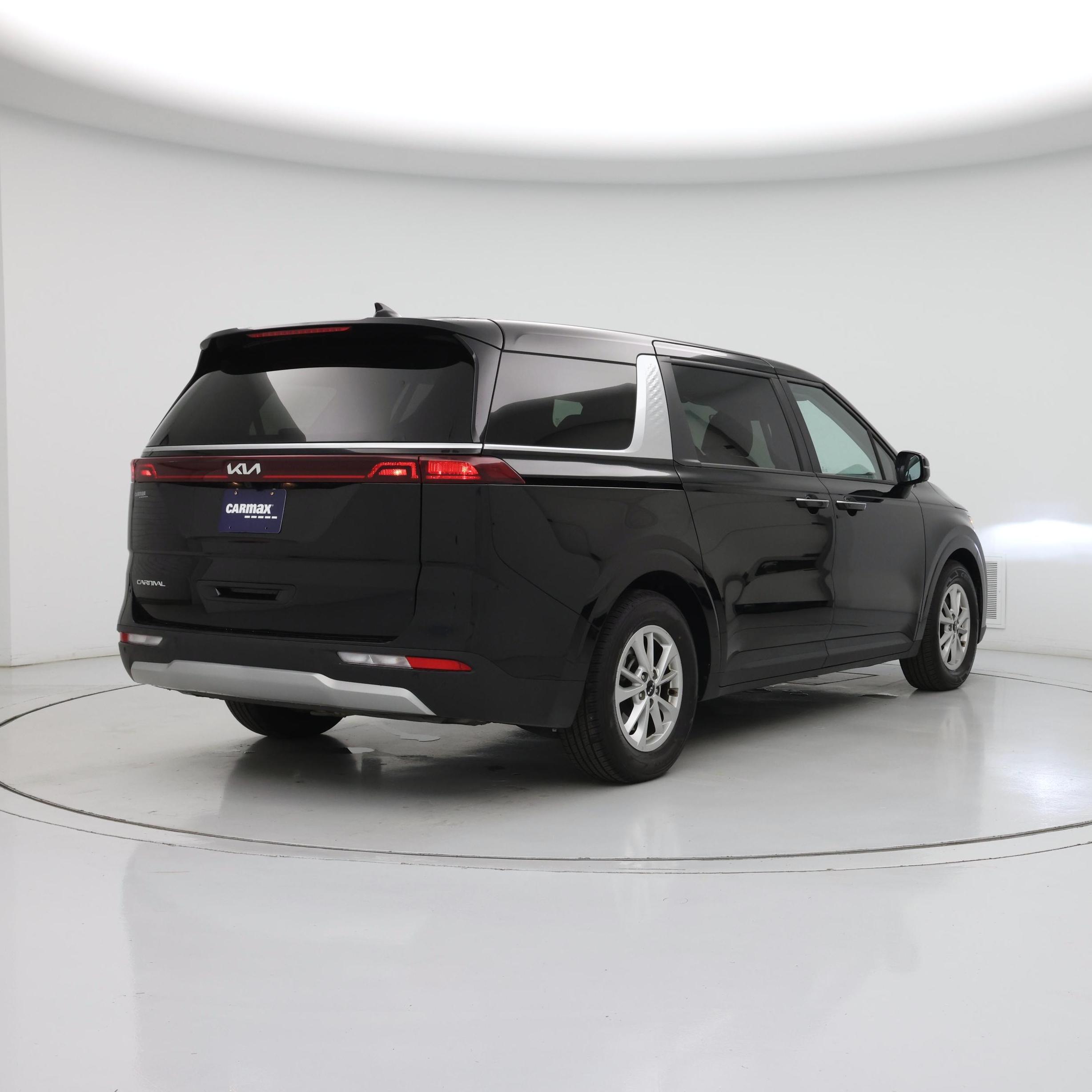 Thumbnail: 2024 Kia Carnival - 8