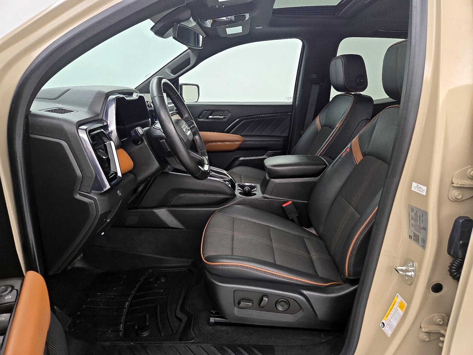 2023 GMC Canyon AT4 - Photo 12