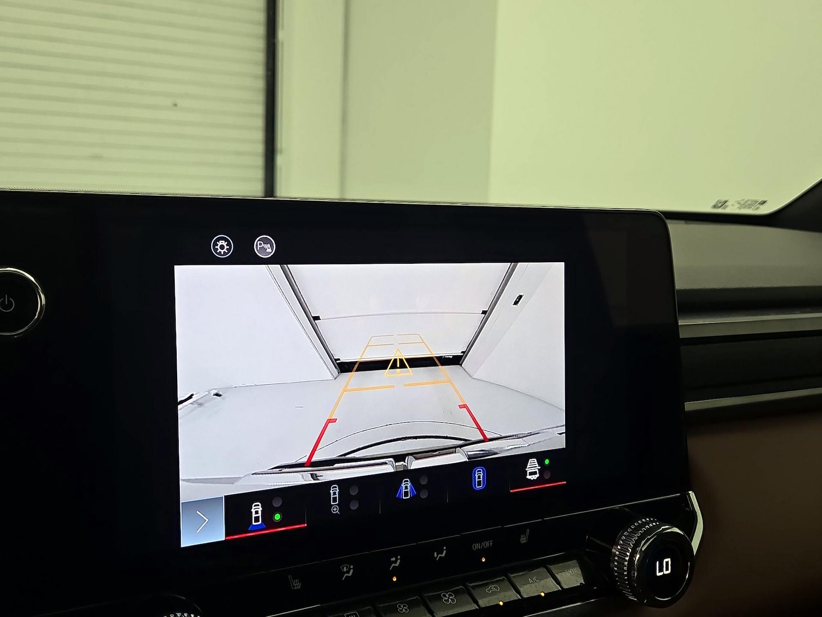 2023 GMC Canyon AT4 - Photo 16