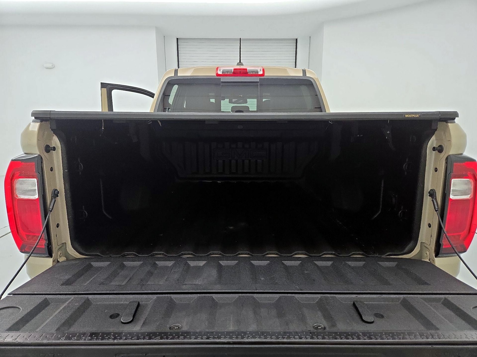 2023 GMC Canyon AT4 - Photo 23