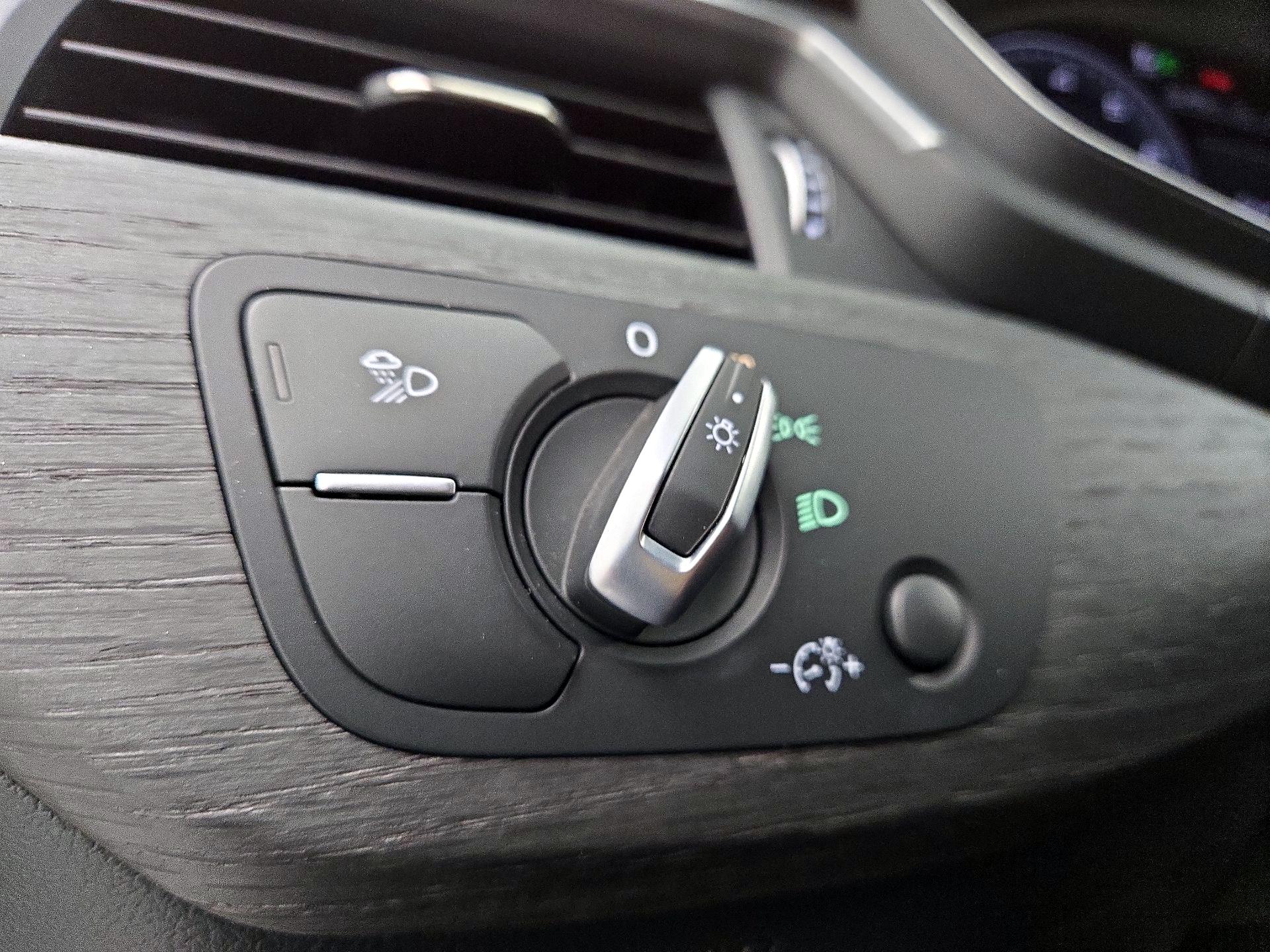 Thumbnail: 2023 Audi A4 - 13