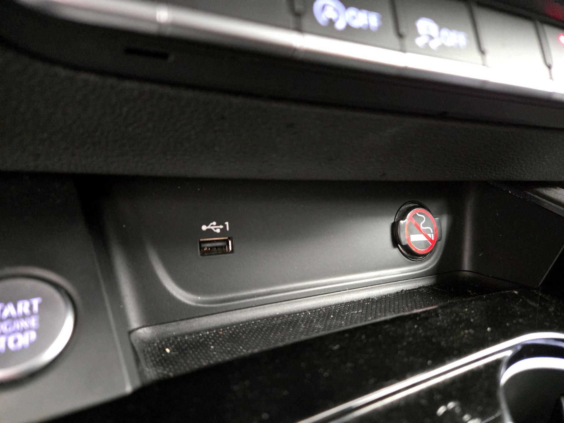 Thumbnail: 2023 Audi A4 - 18