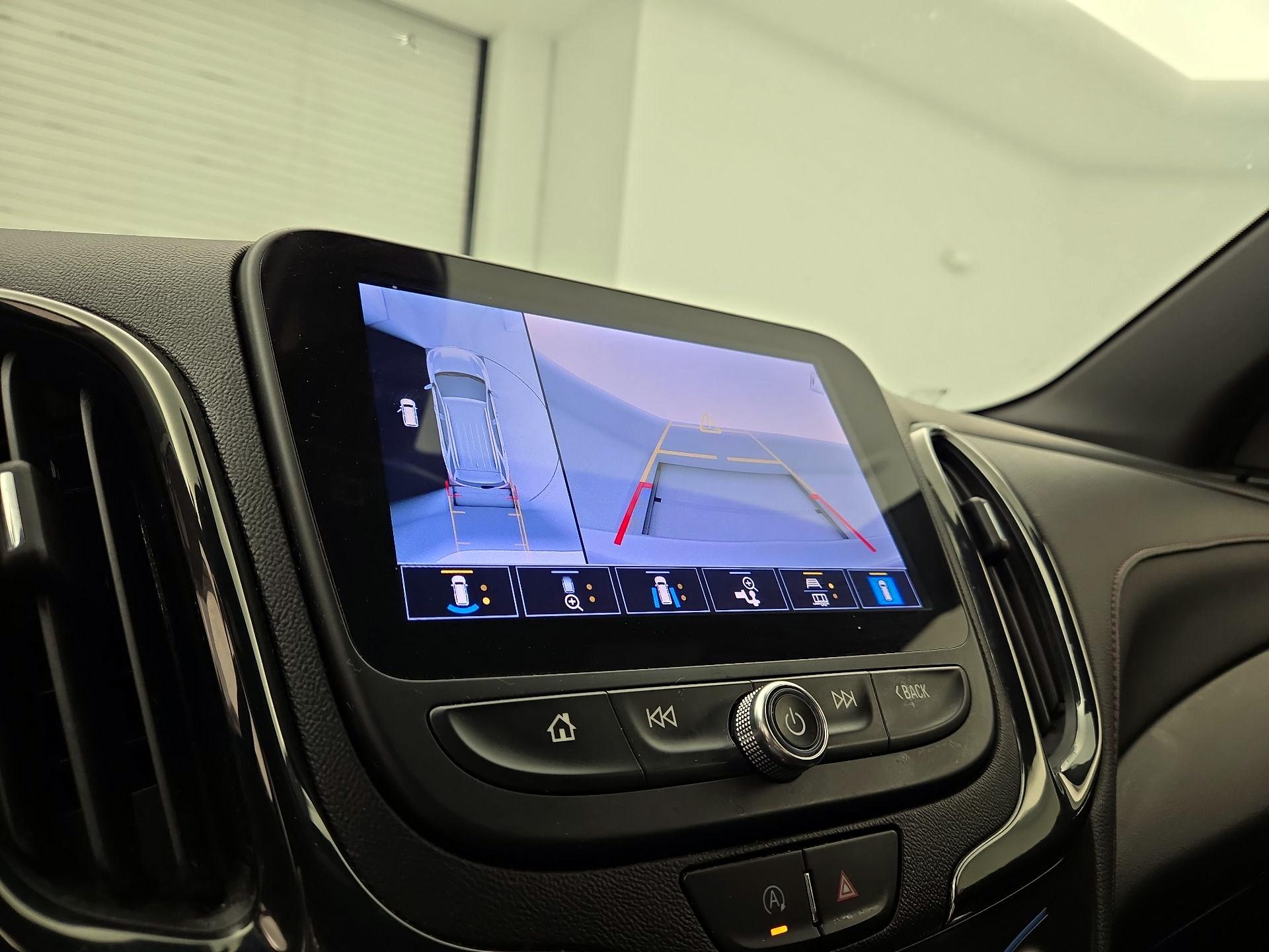Thumbnail: 2022 Chevrolet Equinox - 15