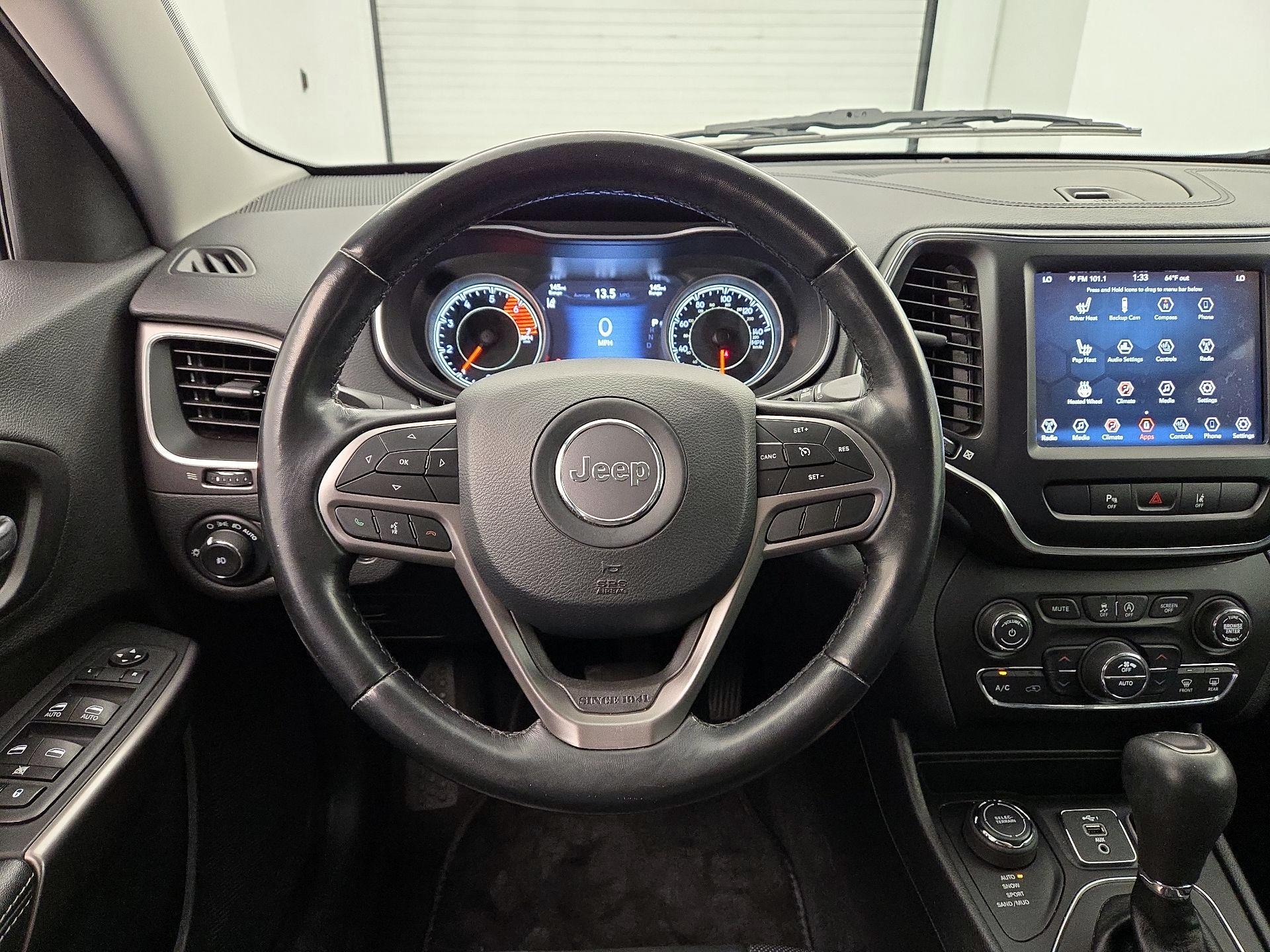 Thumbnail: 2021 Jeep Cherokee - 10