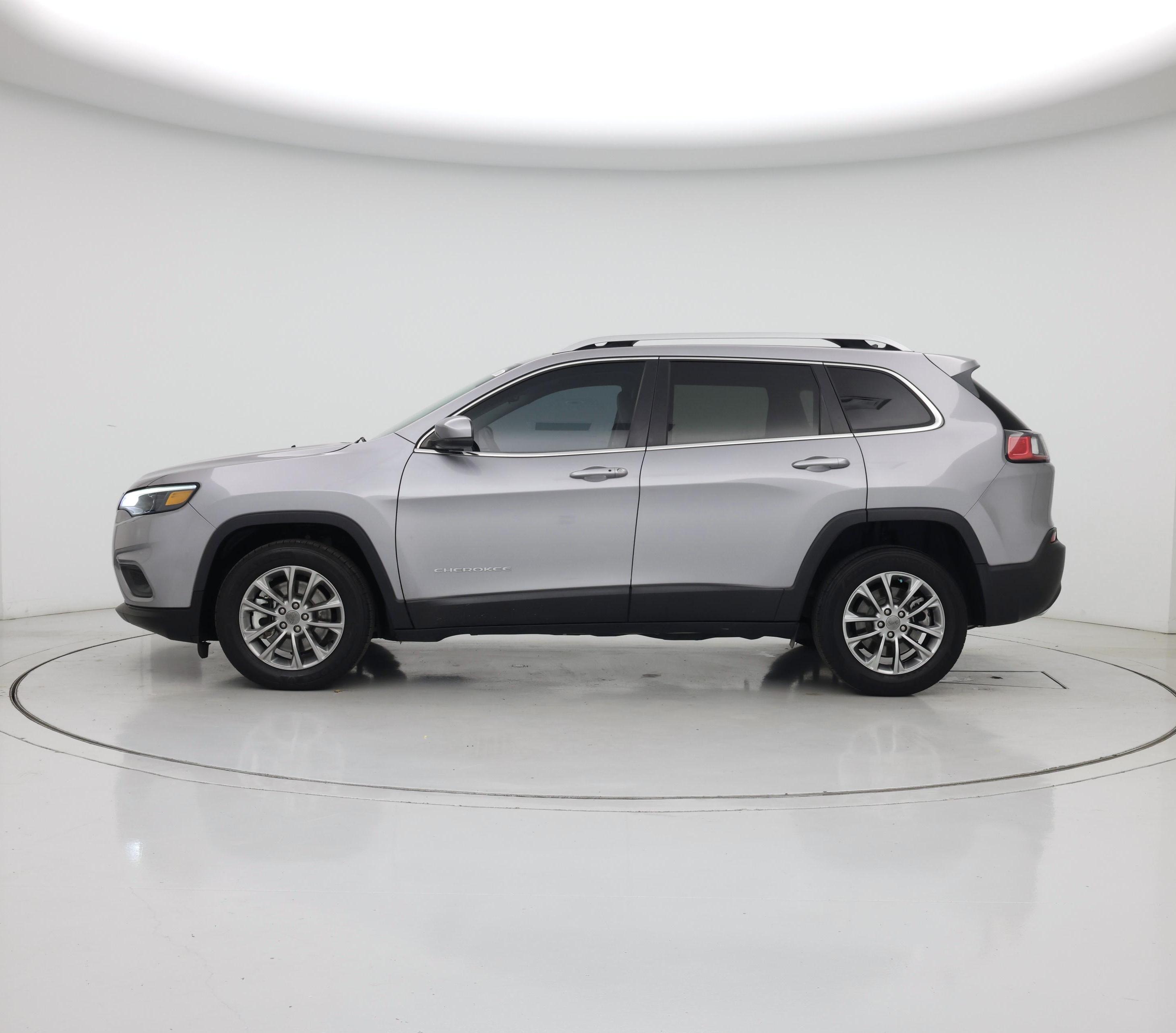 Thumbnail: 2021 Jeep Cherokee - 3