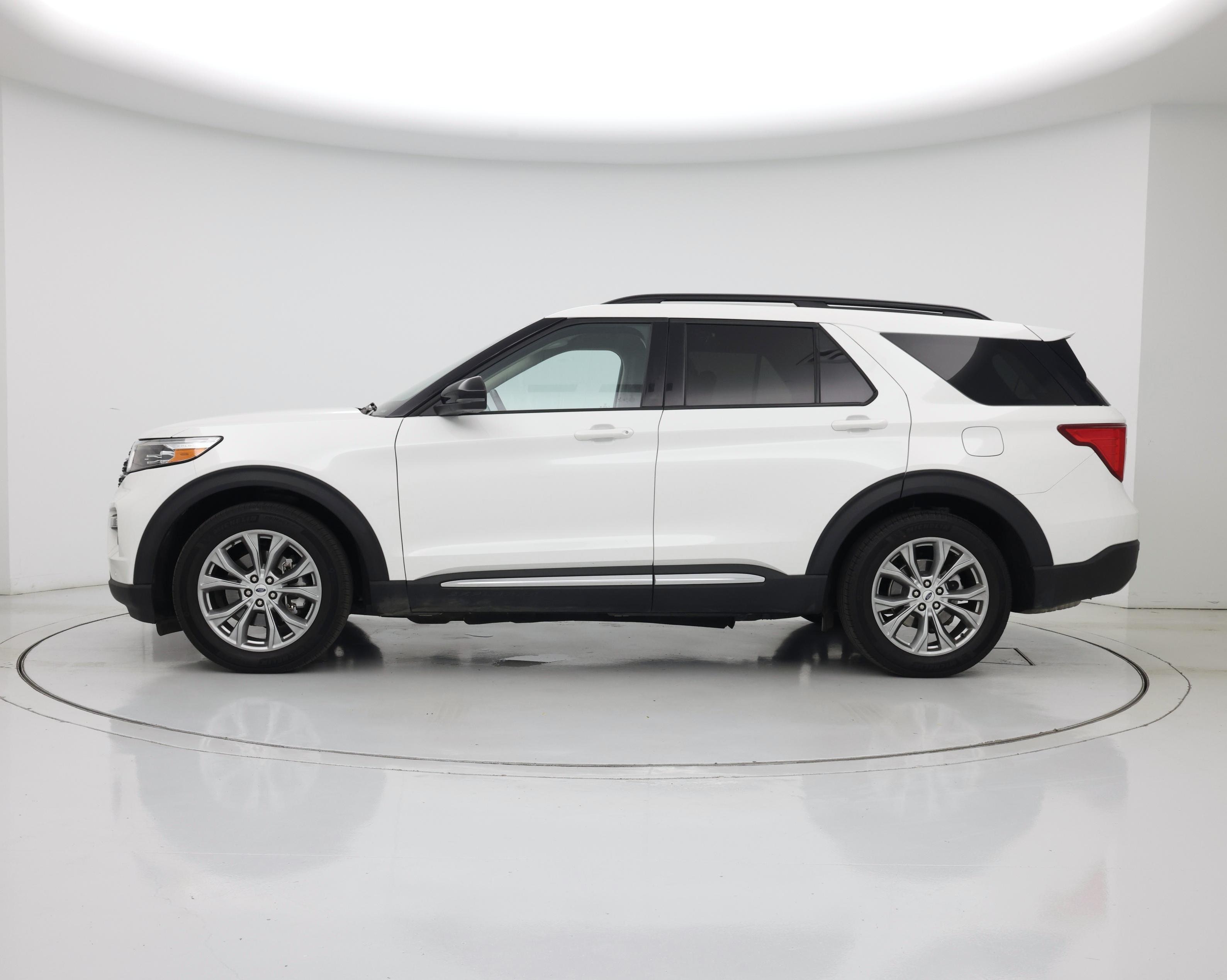 Thumbnail: 2024 Ford Explorer - 3