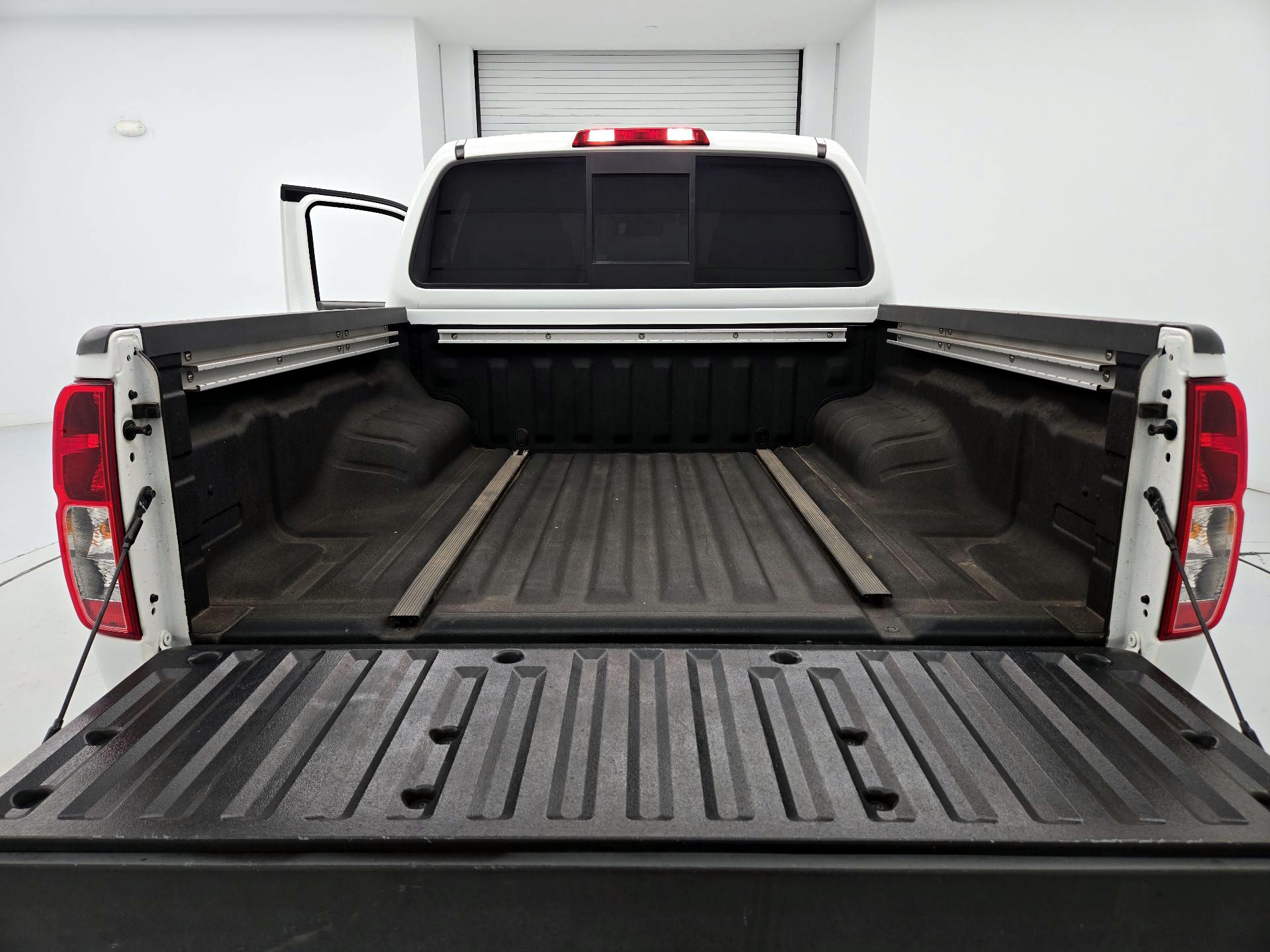 Thumbnail: 2021 Nissan Frontier - 20