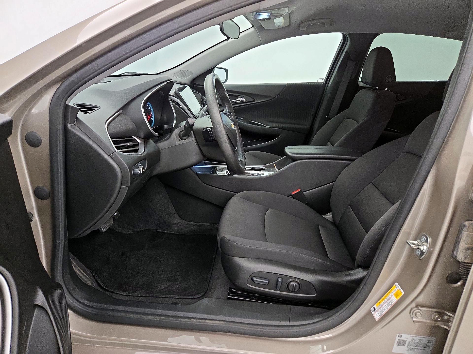 Thumbnail: 2024 Chevrolet Malibu - 11