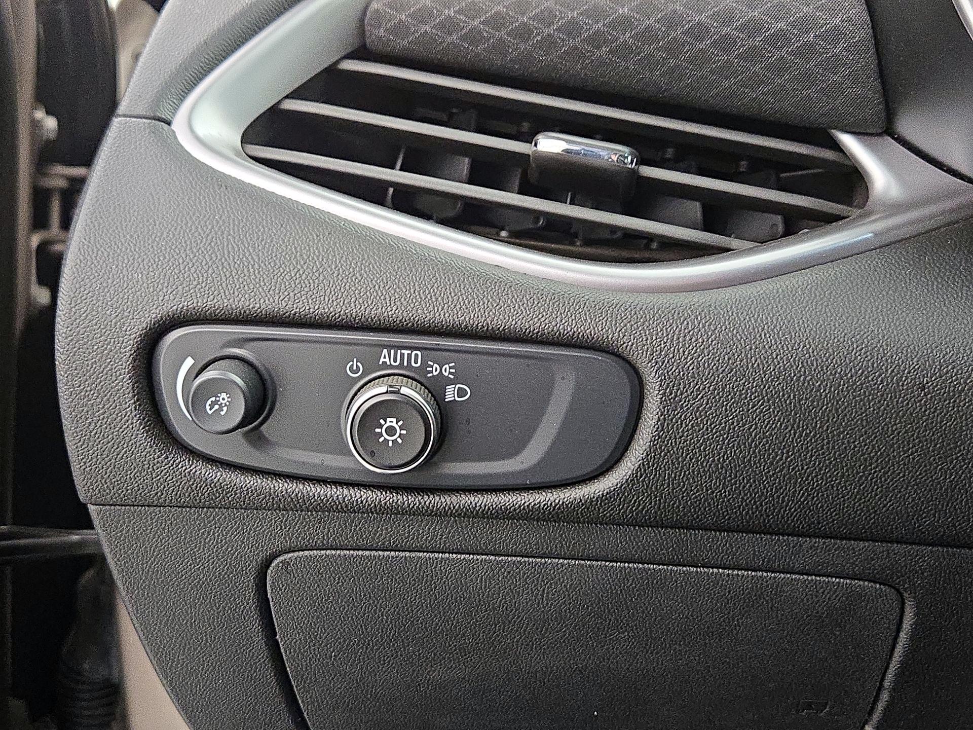 Thumbnail: 2024 Chevrolet Malibu - 13