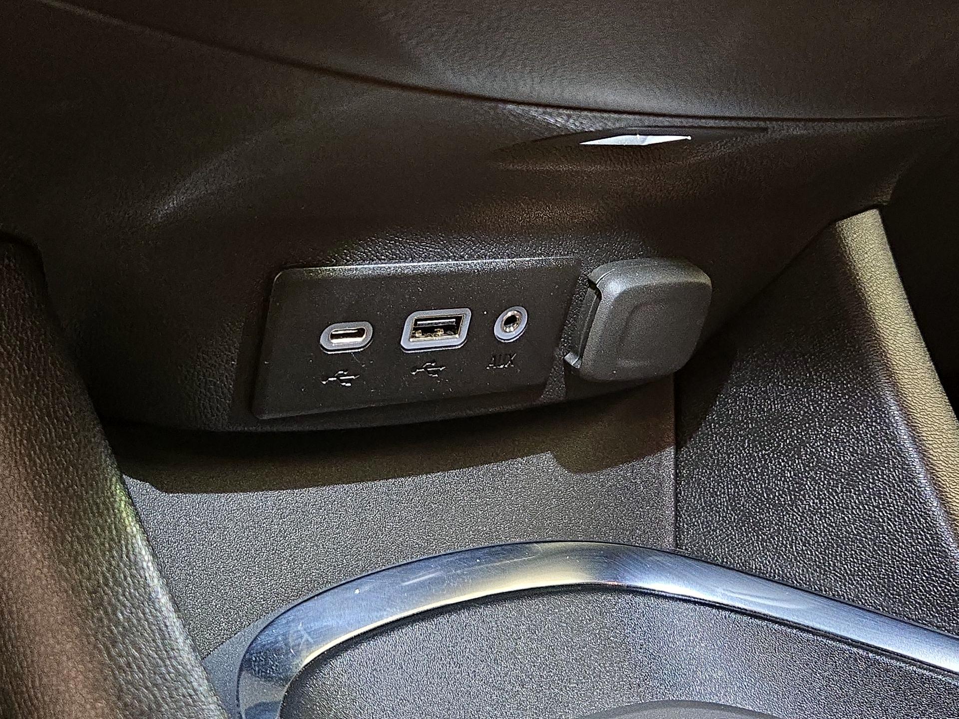 Thumbnail: 2024 Chevrolet Malibu - 18