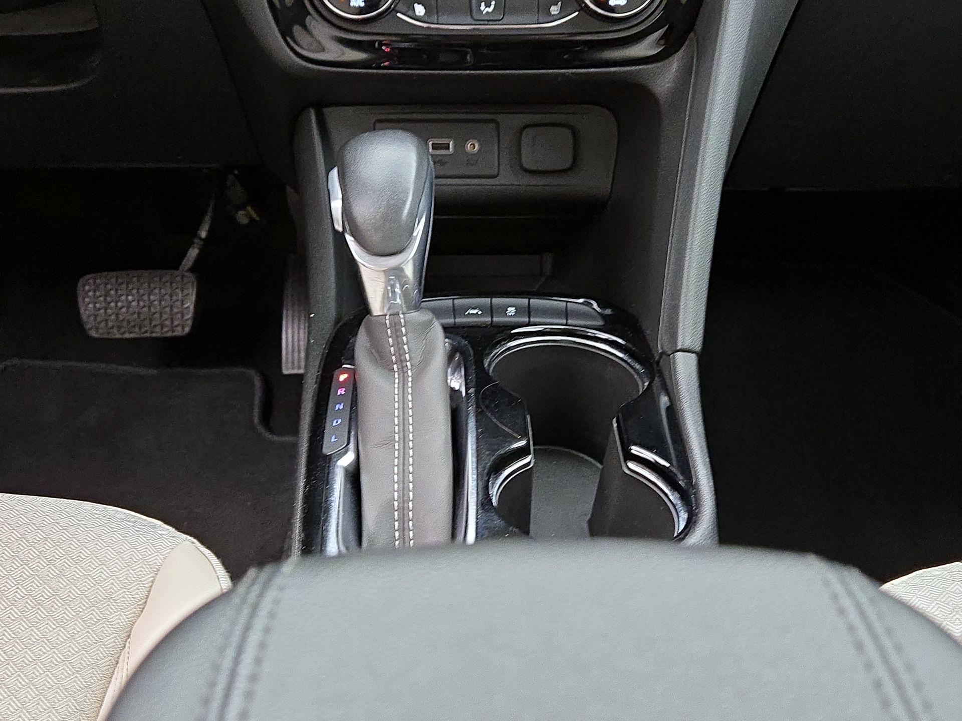 Thumbnail: 2022 Buick Encore GX - 17