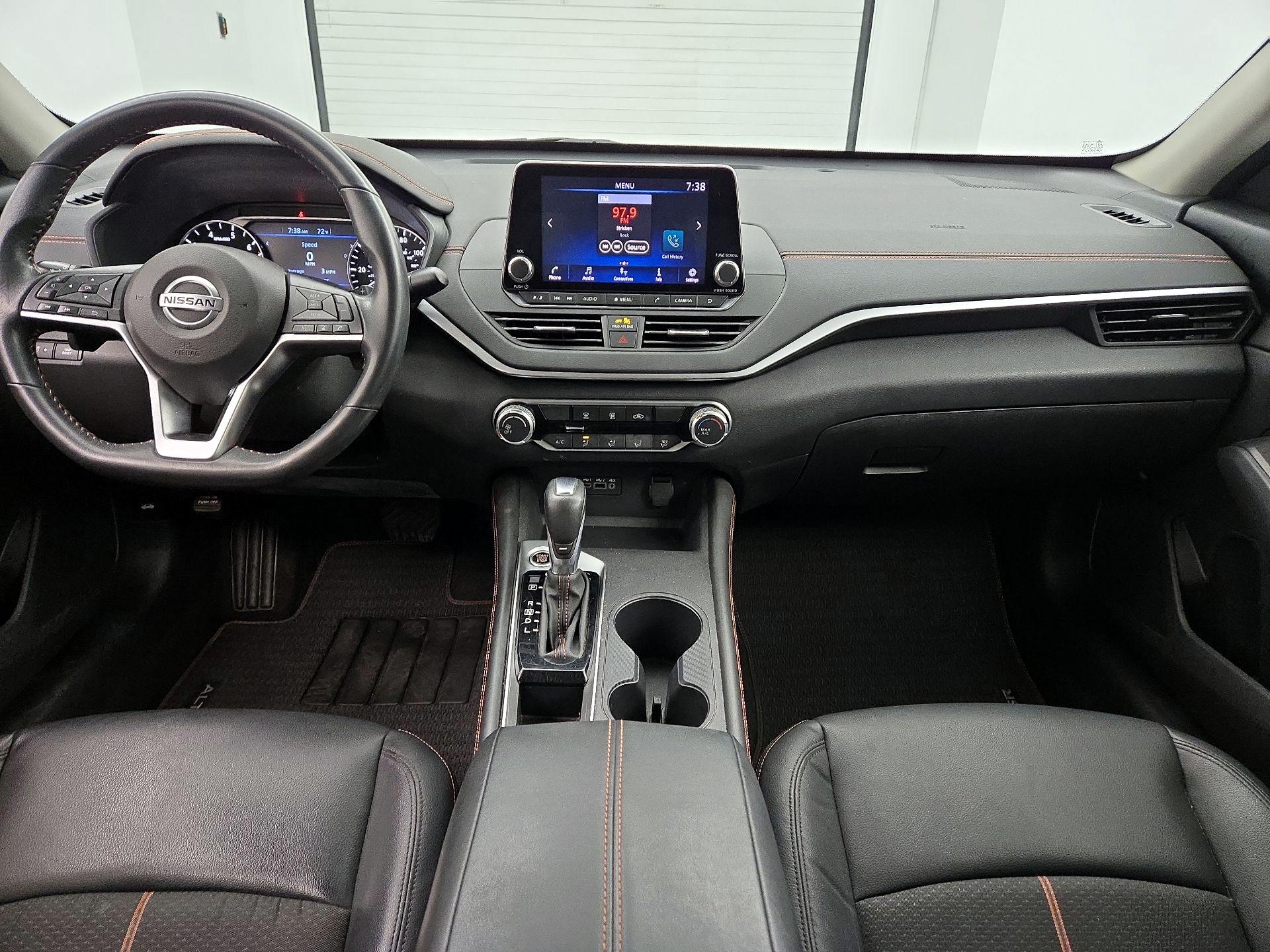 Thumbnail: 2022 Nissan Altima - 9