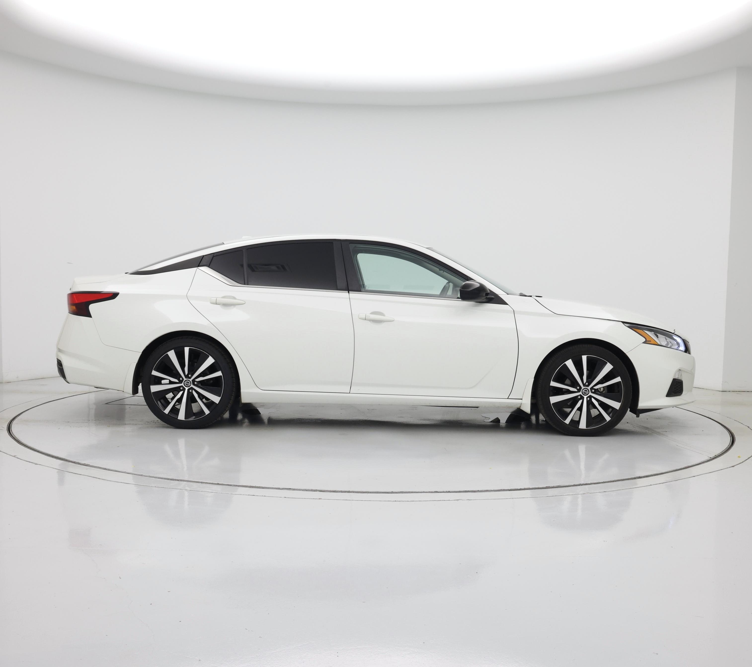 Thumbnail: 2022 Nissan Altima - 7