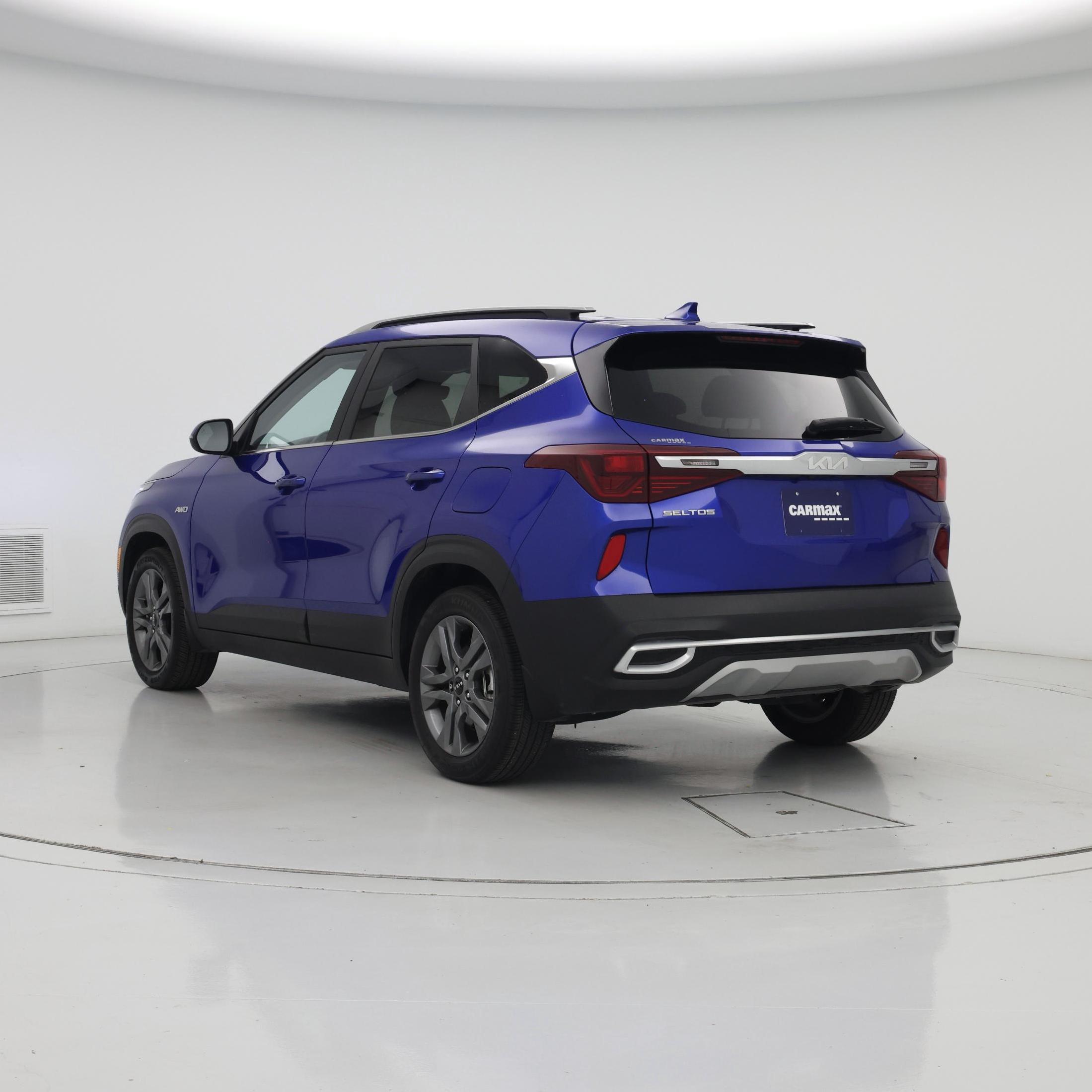 Thumbnail: 2023 Kia Seltos - 2