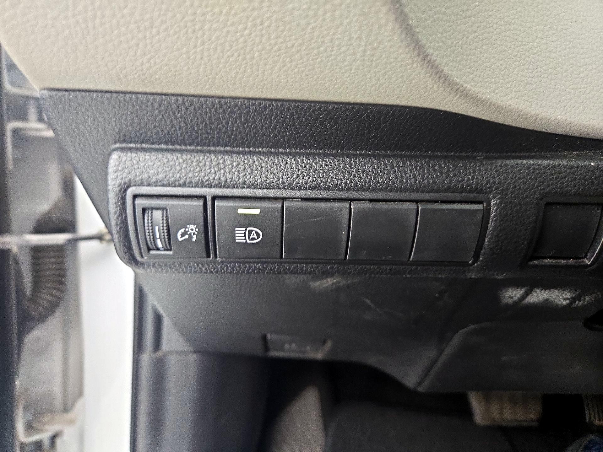 Thumbnail: 2022 Toyota Corolla - 13