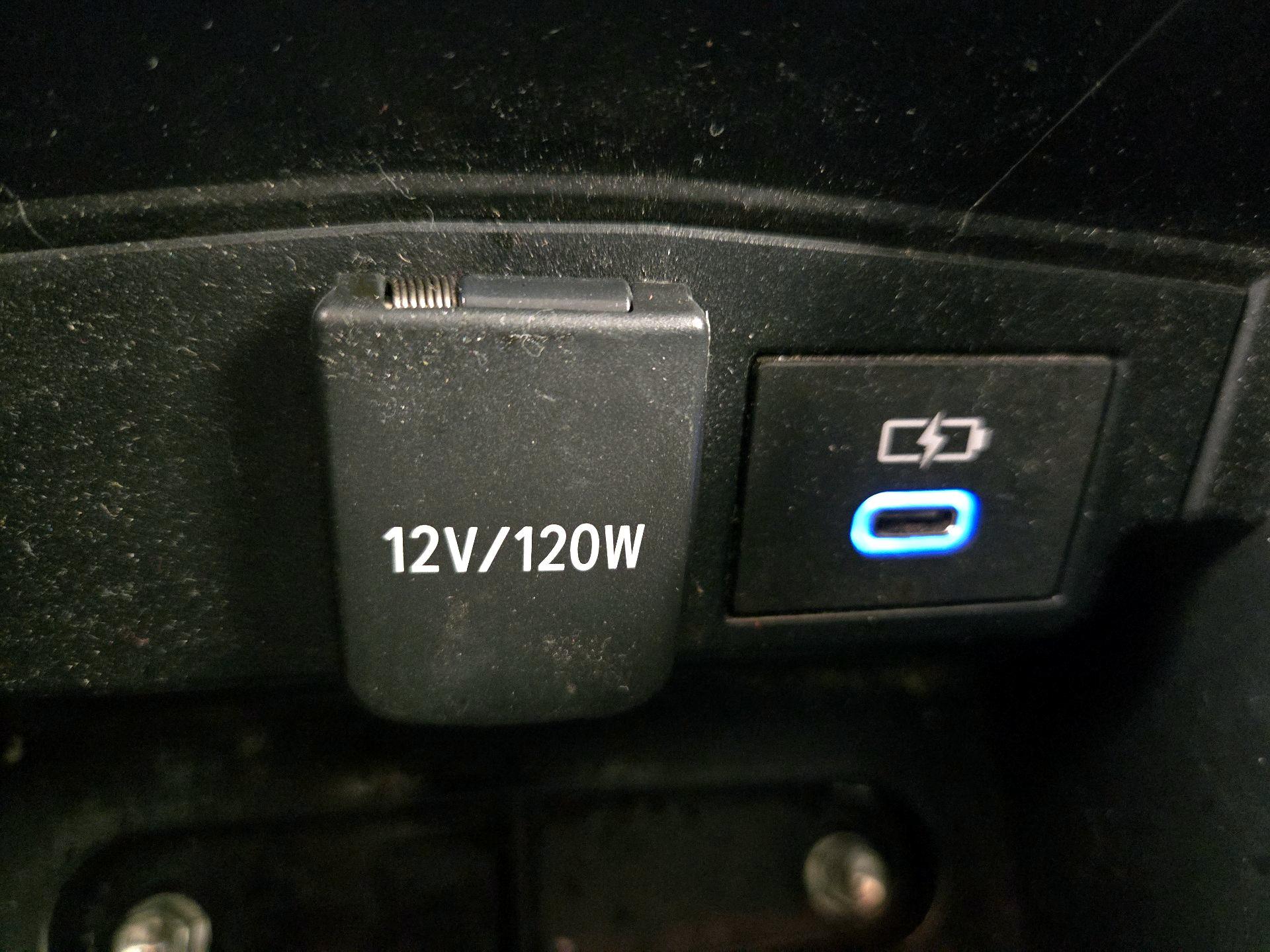 Thumbnail: 2022 Toyota Corolla - 18